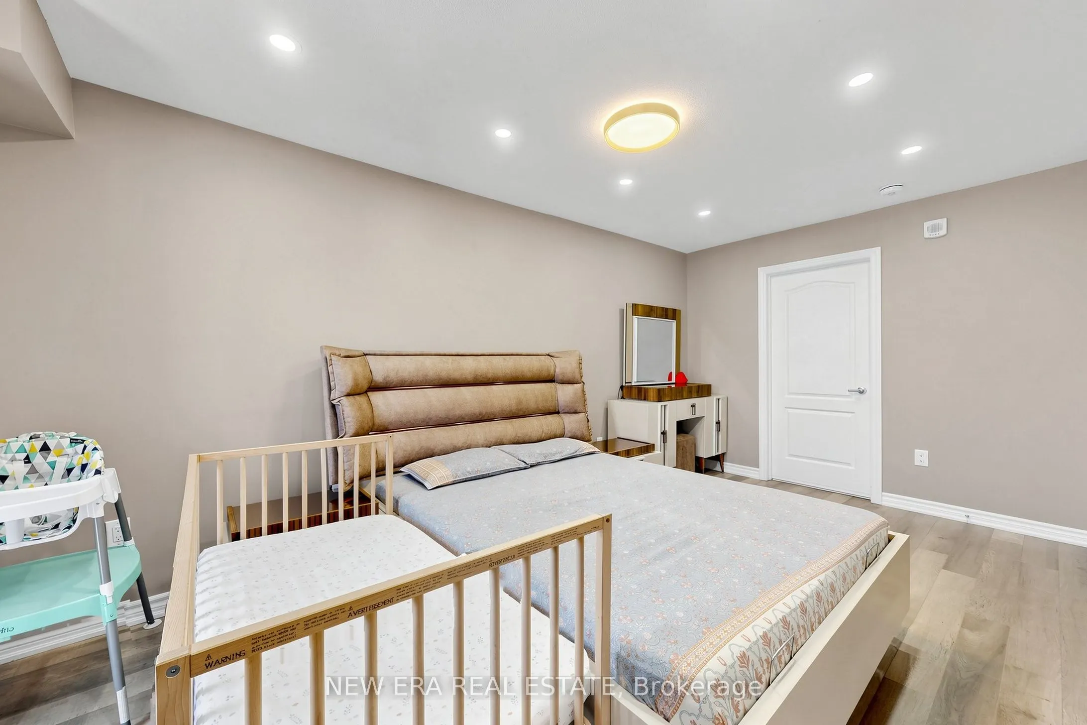 3865 Major Mackenzie Drive W #216
