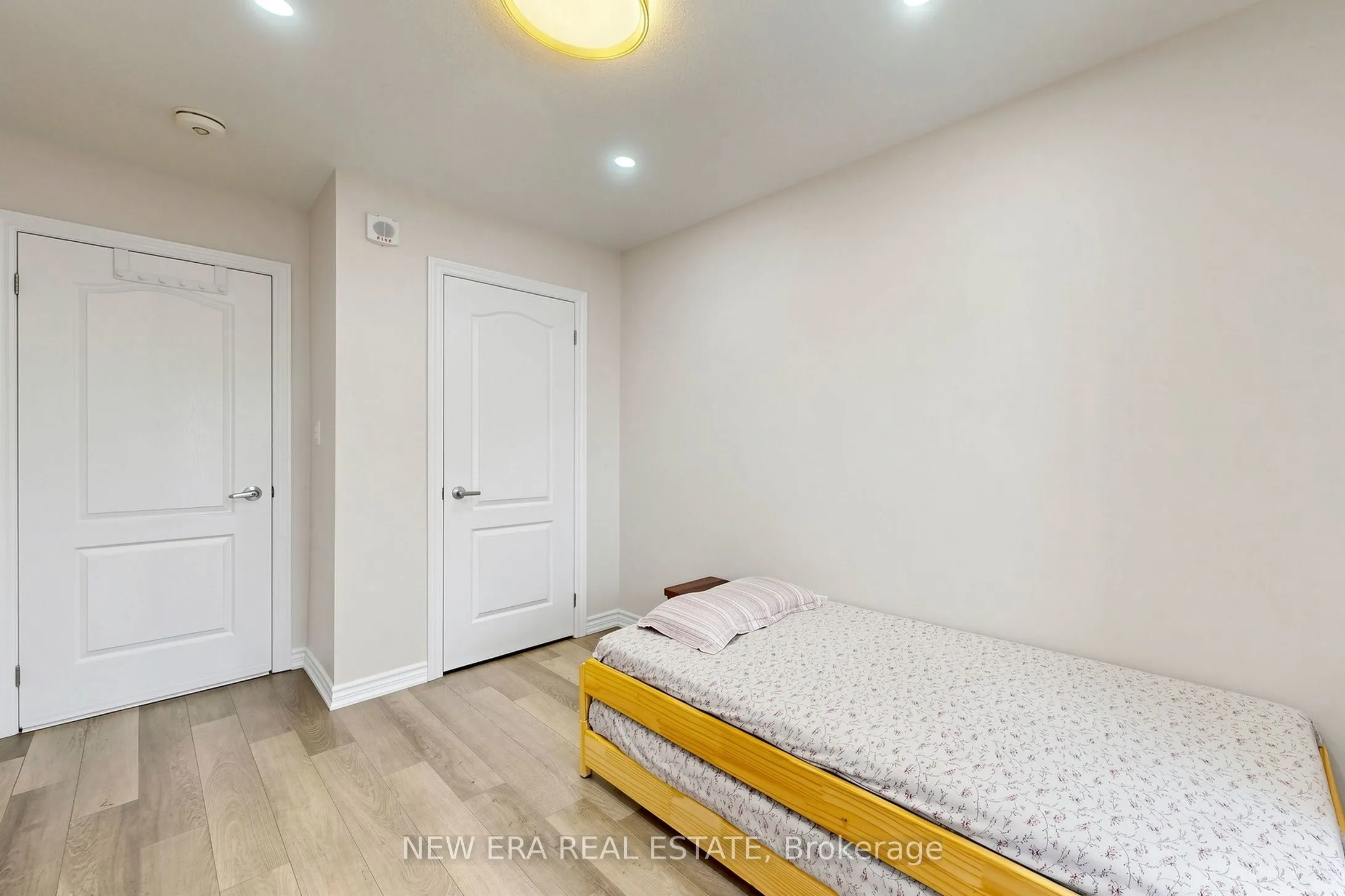 3865 Major Mackenzie Drive W #216