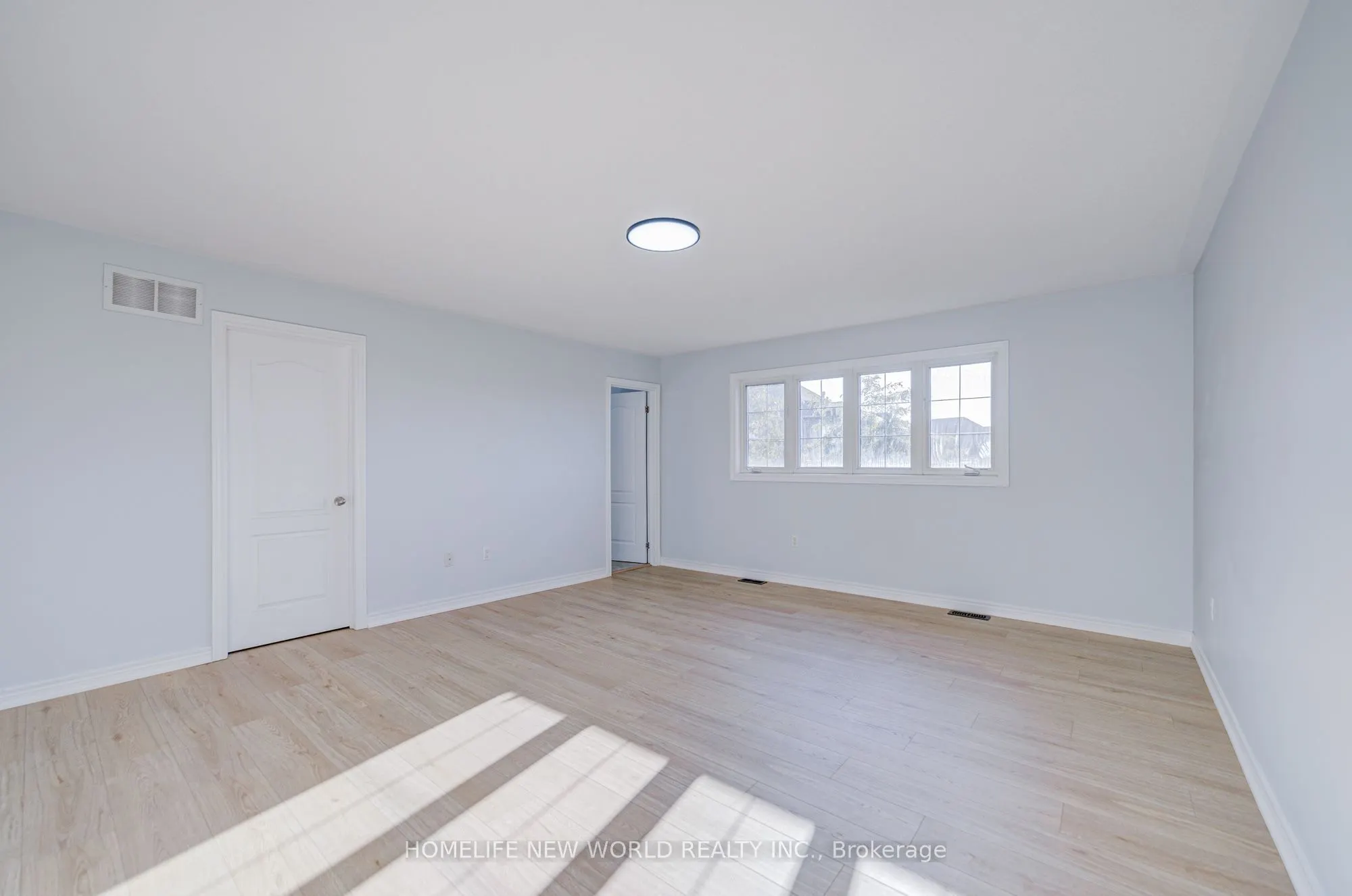 146 Art West Avenue