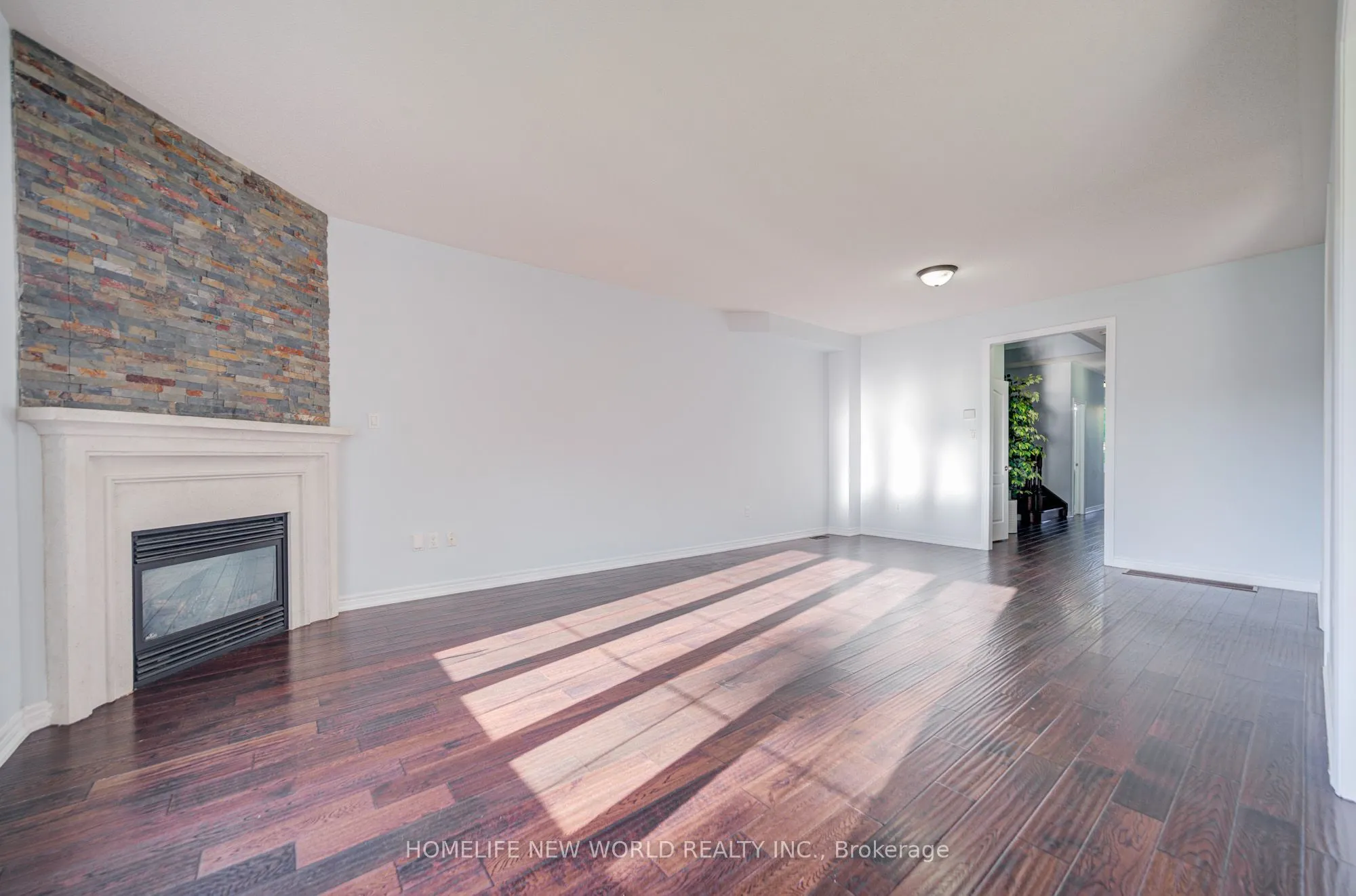 146 Art West Avenue