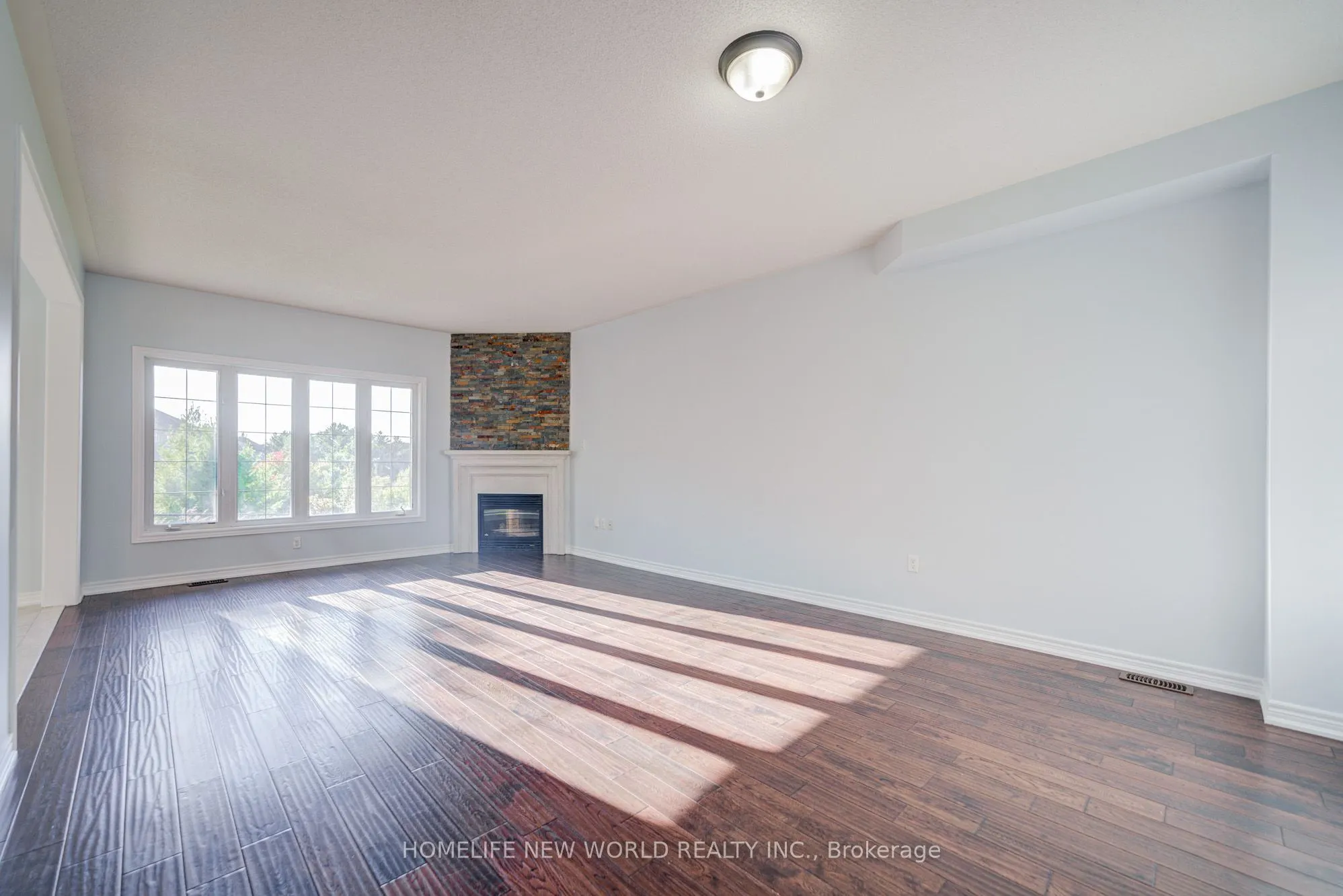 146 Art West Avenue