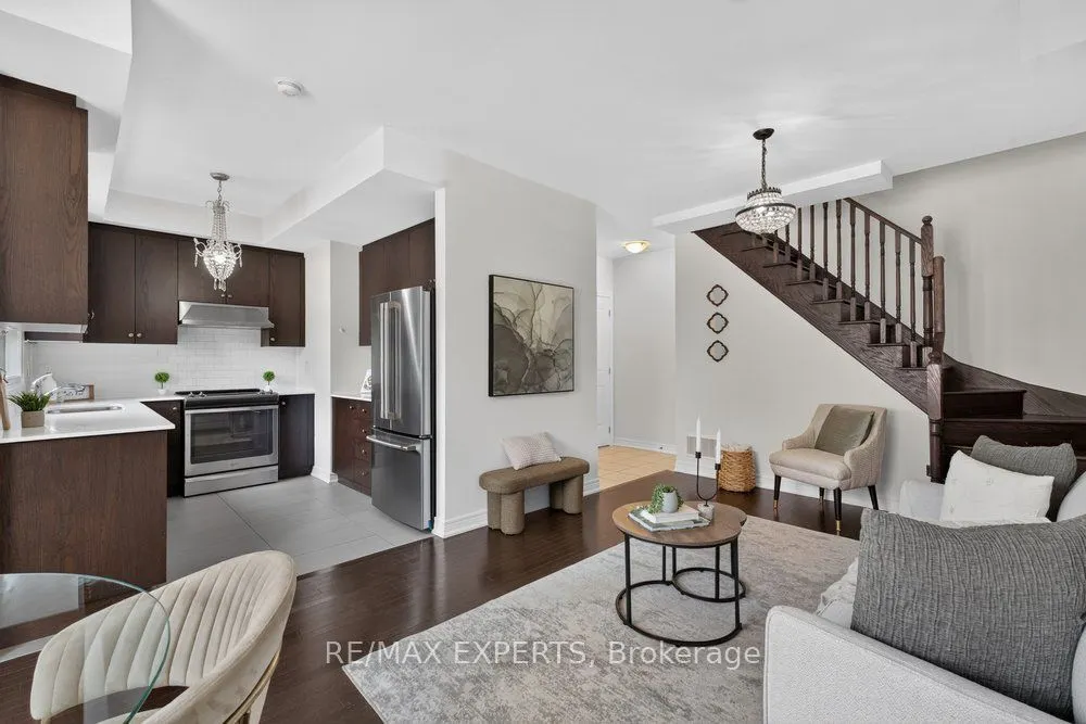 125 Kayla Crescent #19