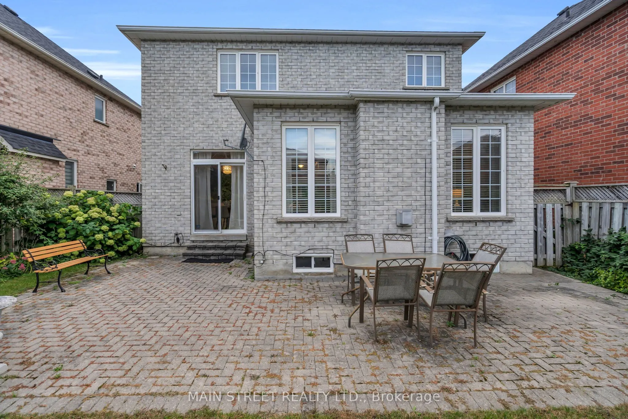 27 Blackbird Crescent