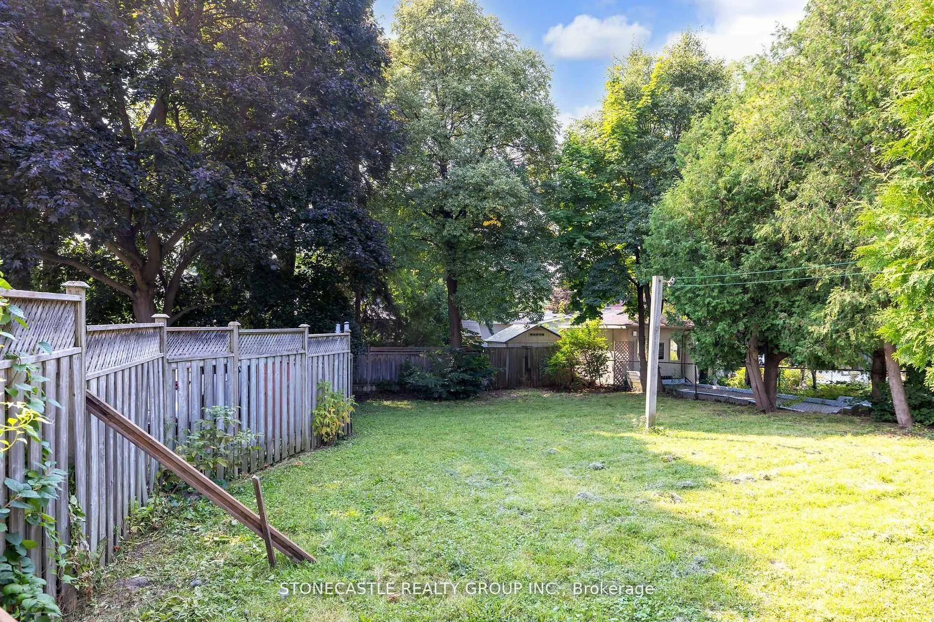 2321 Major Mackenzie Drive W