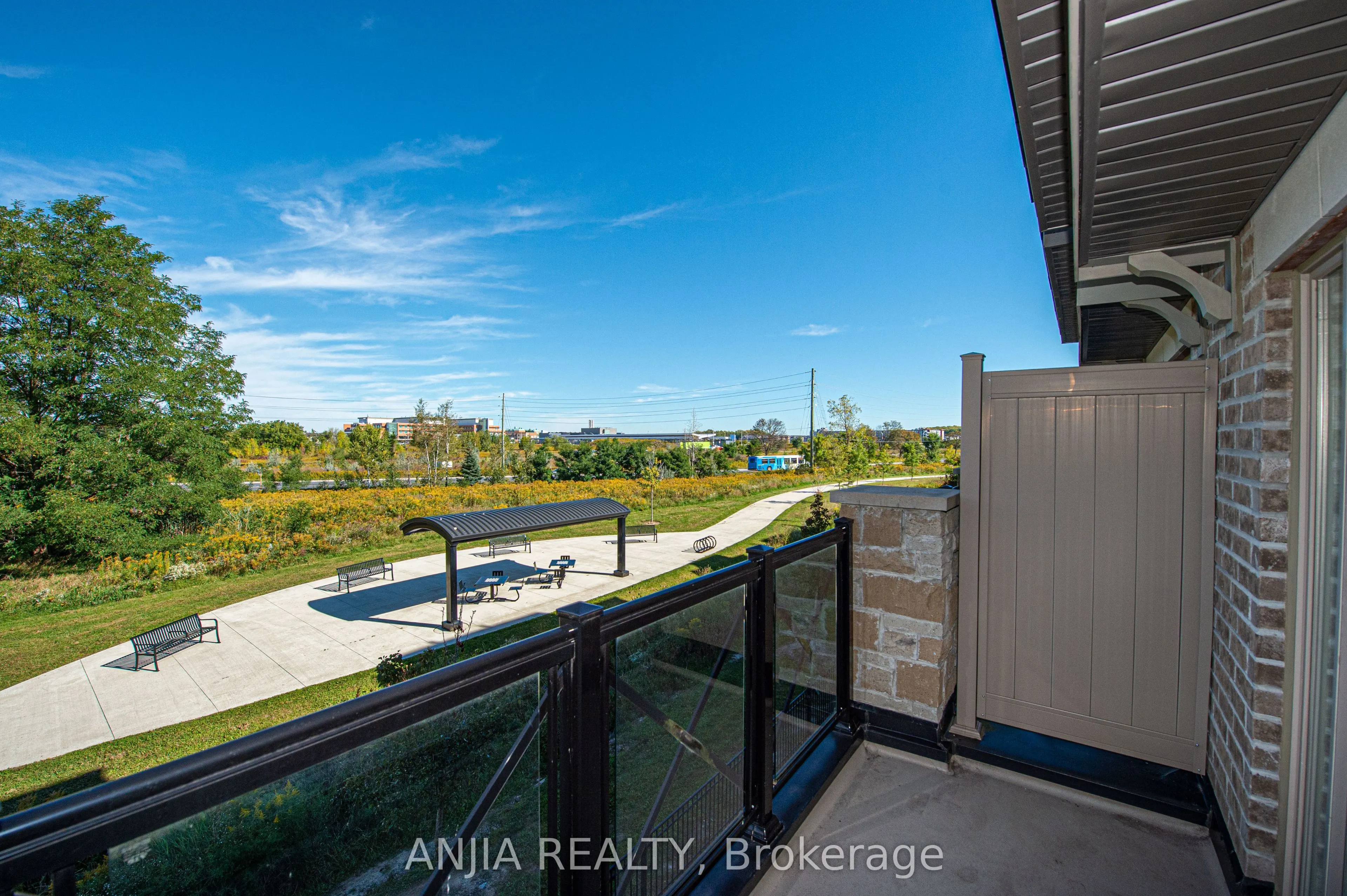 10 Dunsheath Way #207