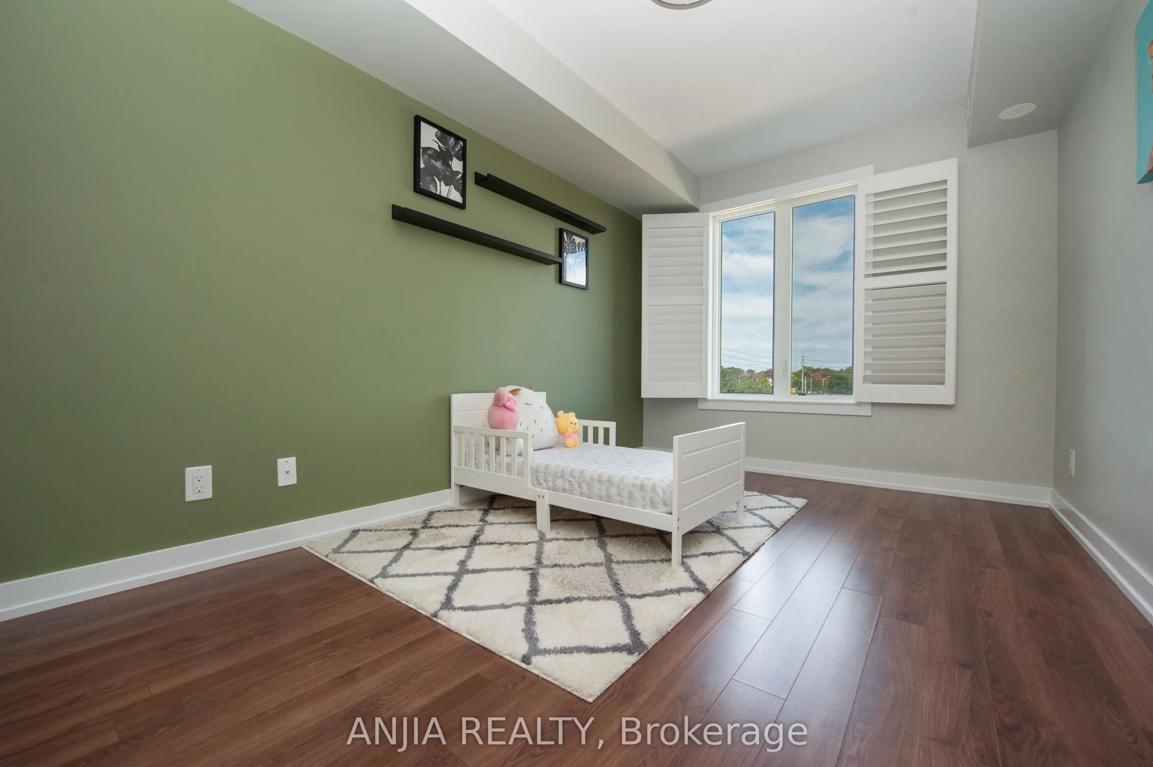 10 Dunsheath Way #207