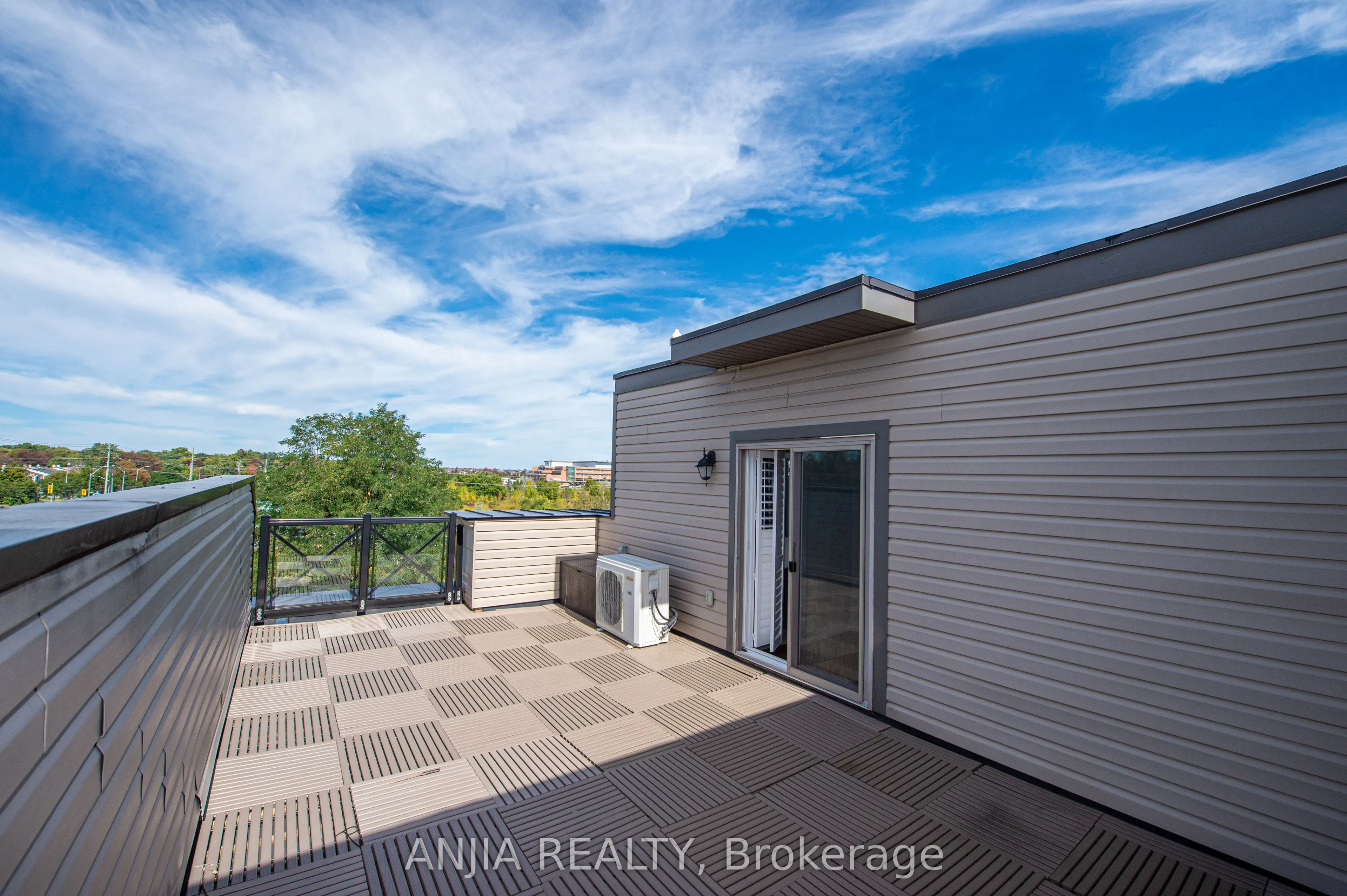 10 Dunsheath Way #207