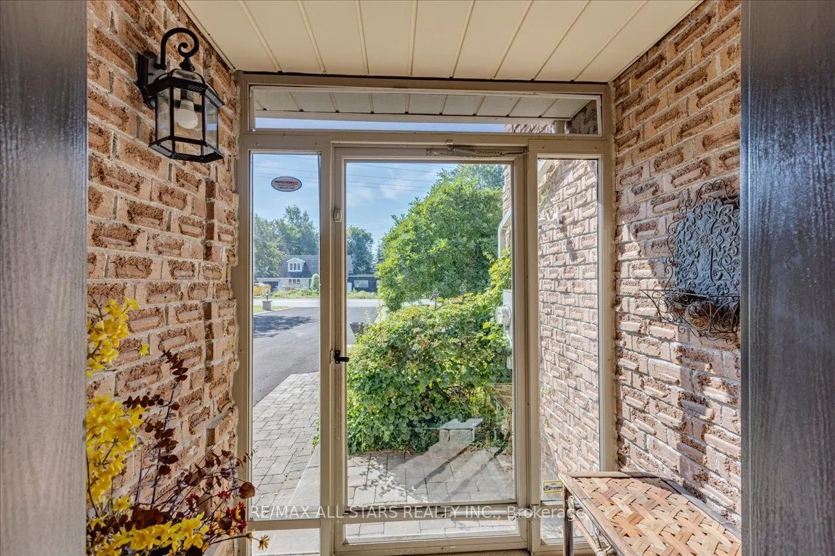 1824 Mount Albert Side Road