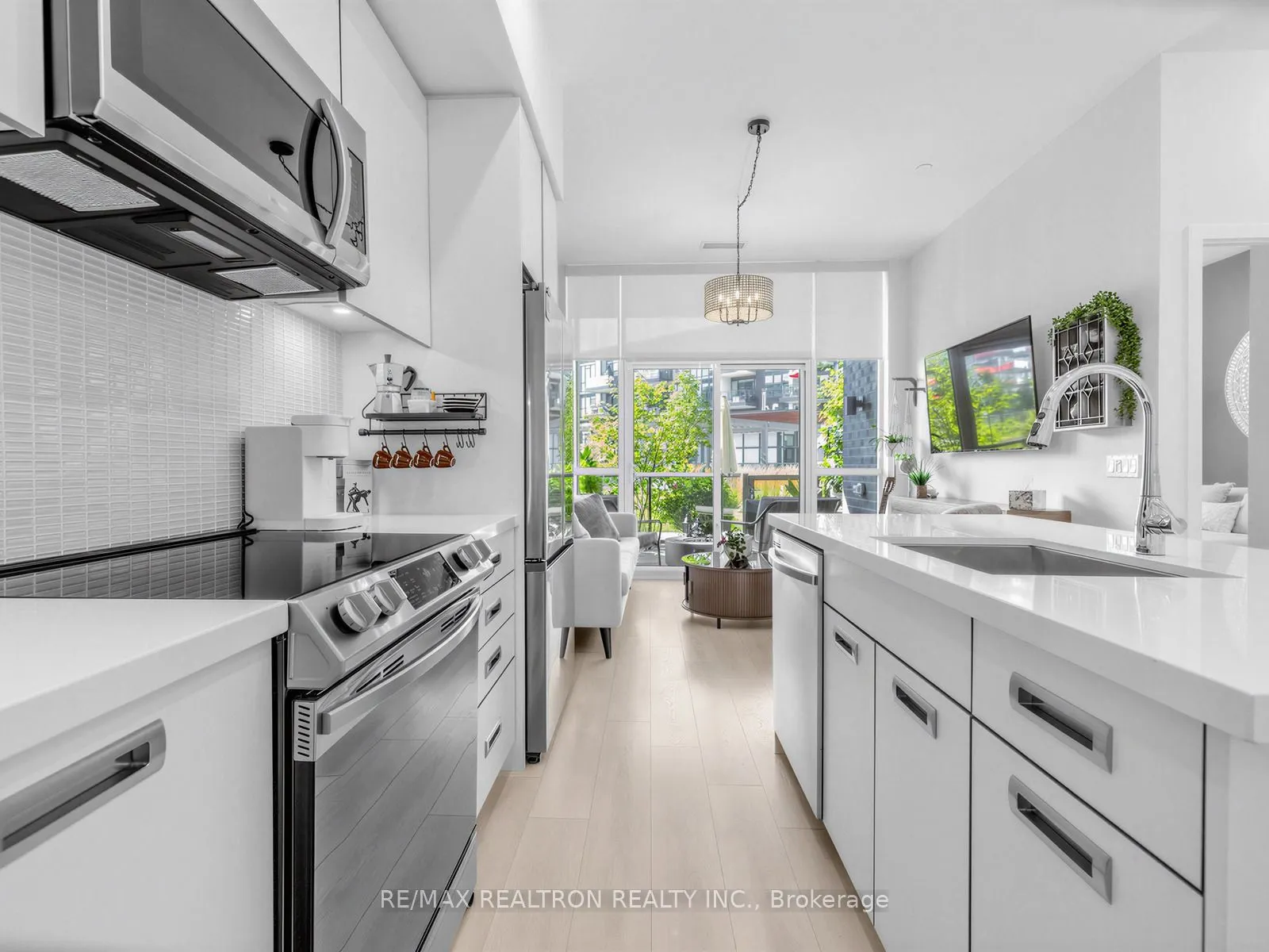 415 Sea Ray Avenue #101