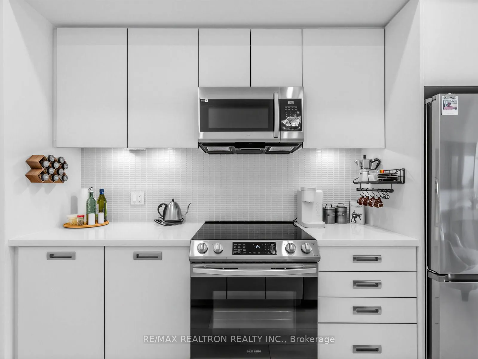 415 Sea Ray Avenue #101