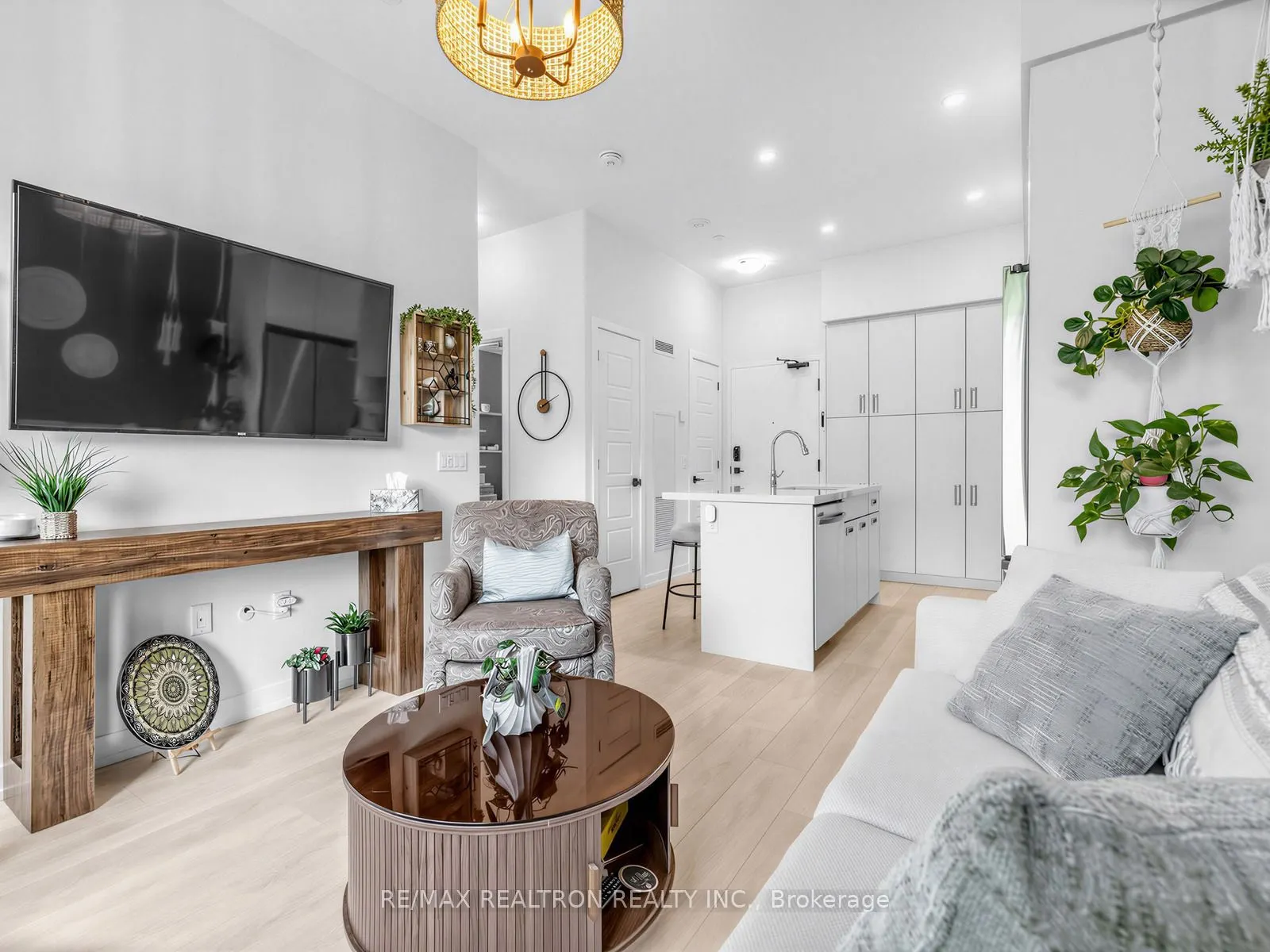 415 Sea Ray Avenue #101