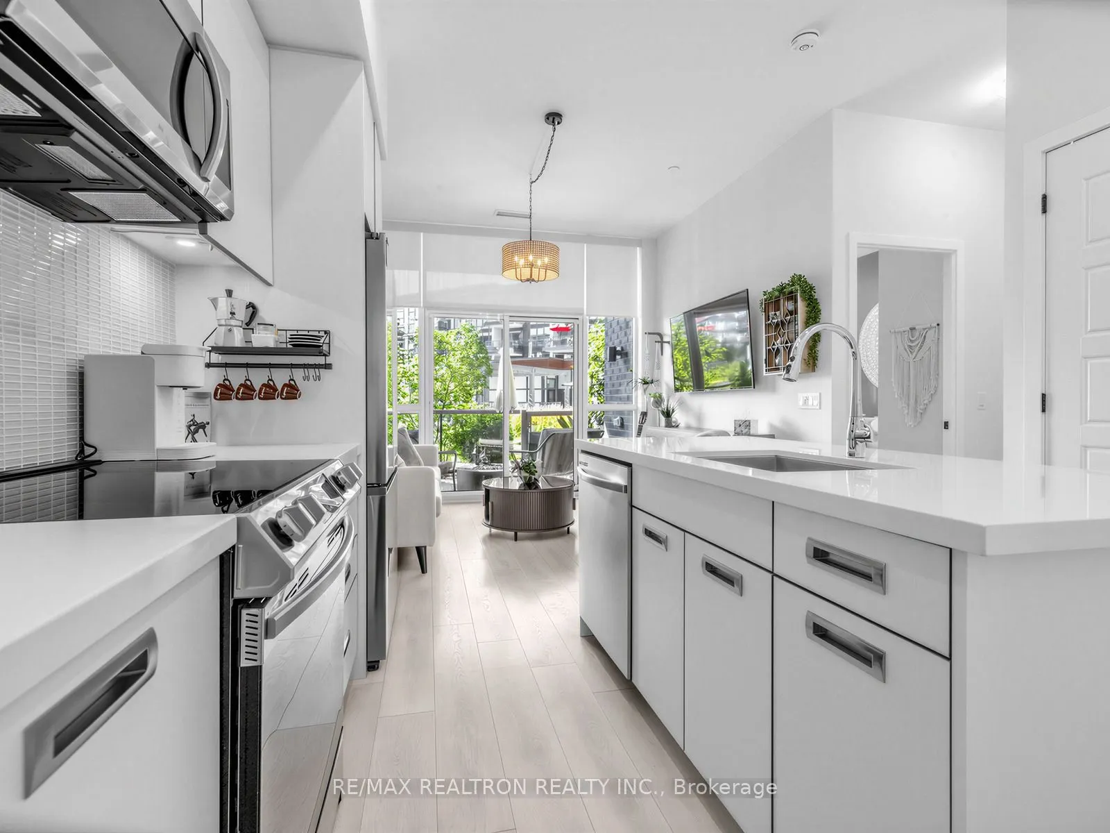 415 Sea Ray Avenue #101