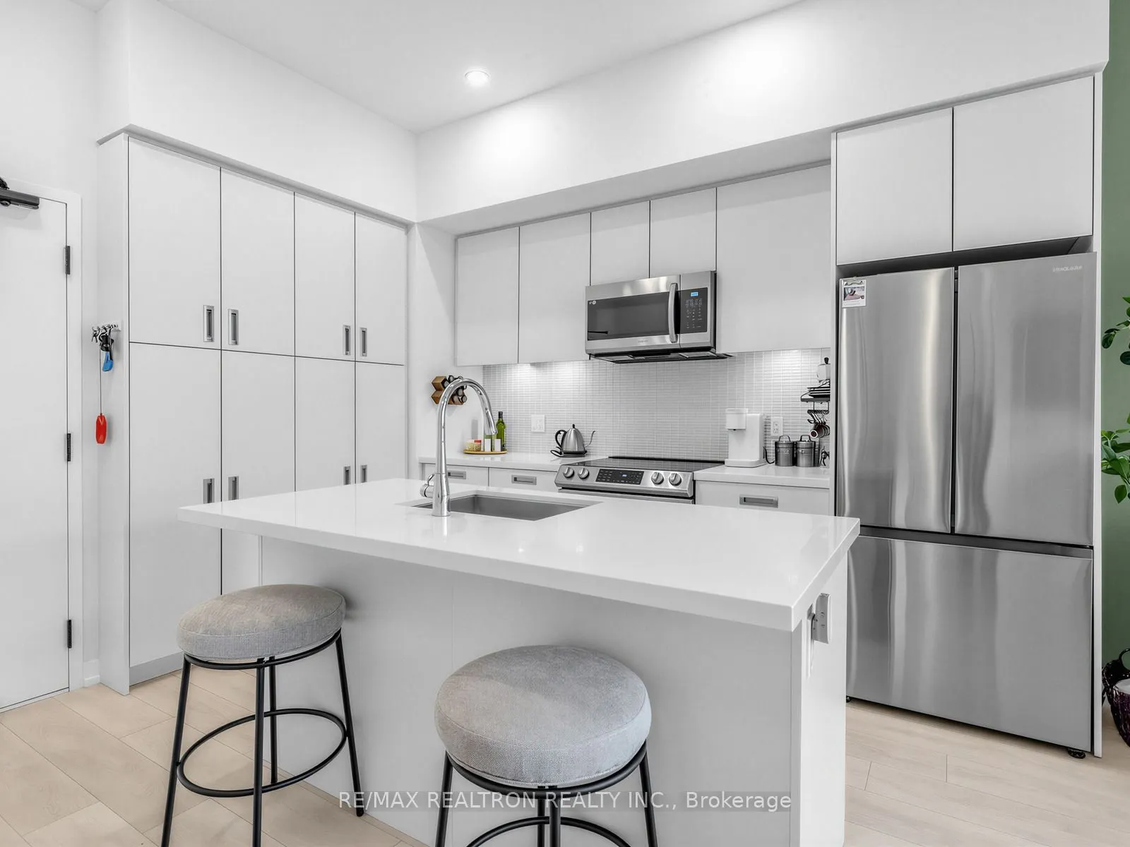 415 Sea Ray Avenue #101