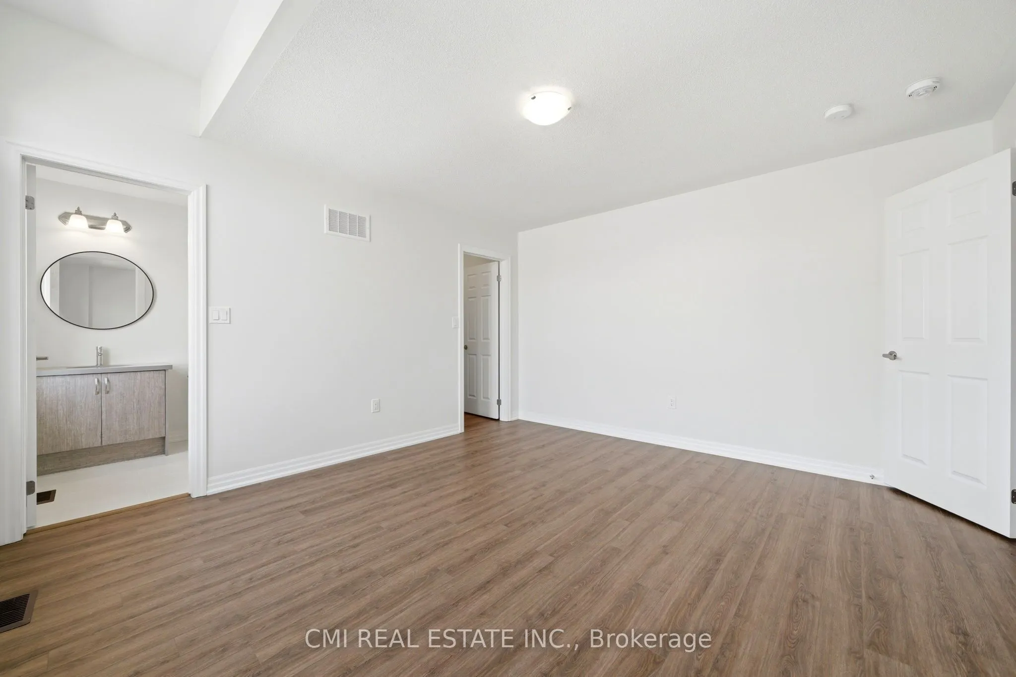 2 George Ellis Drive