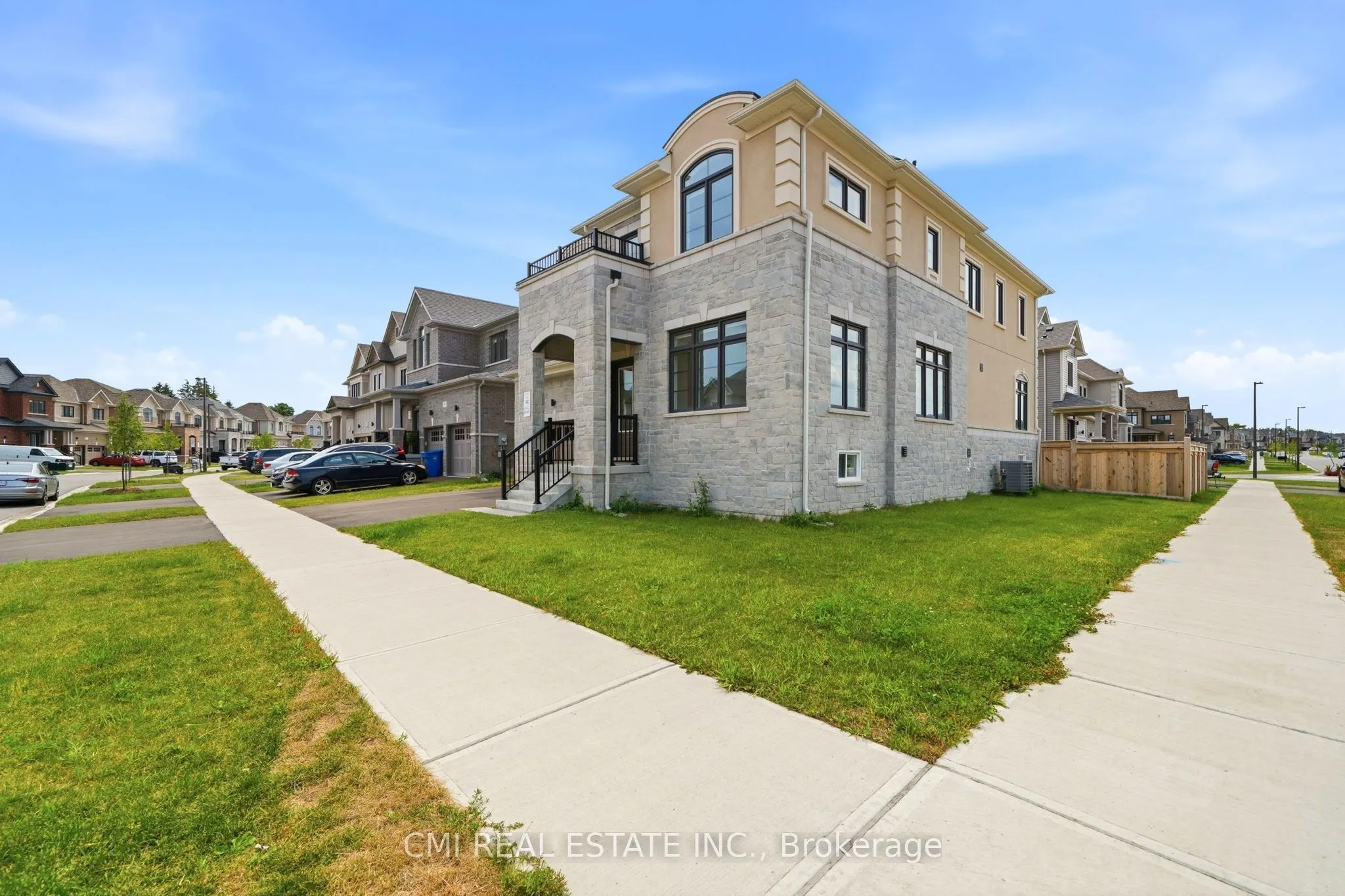 2 George Ellis Drive