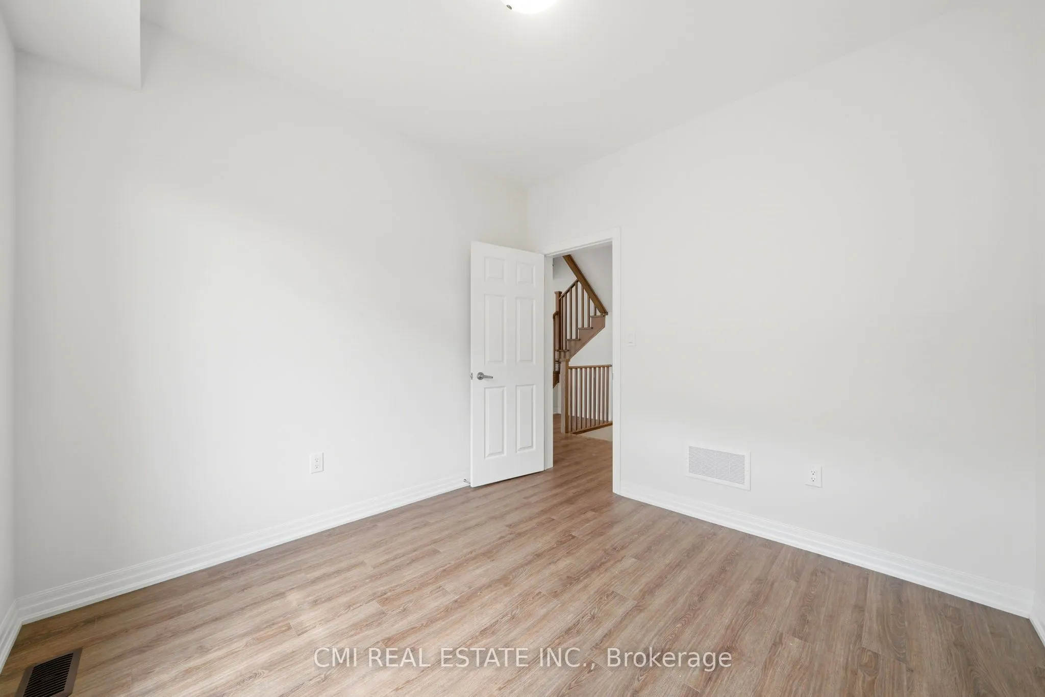 2 George Ellis Drive