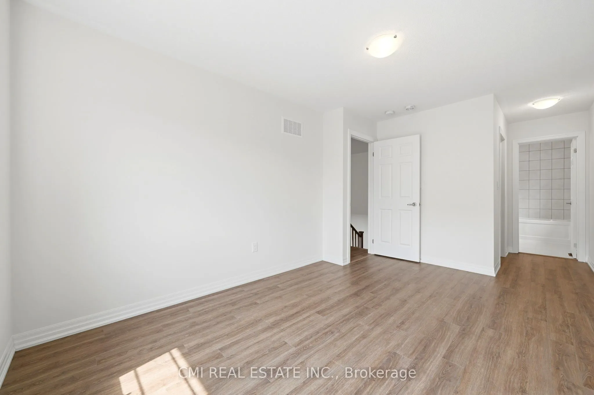 2 George Ellis Drive