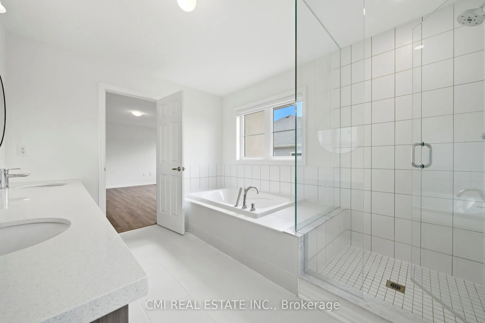 2 George Ellis Drive