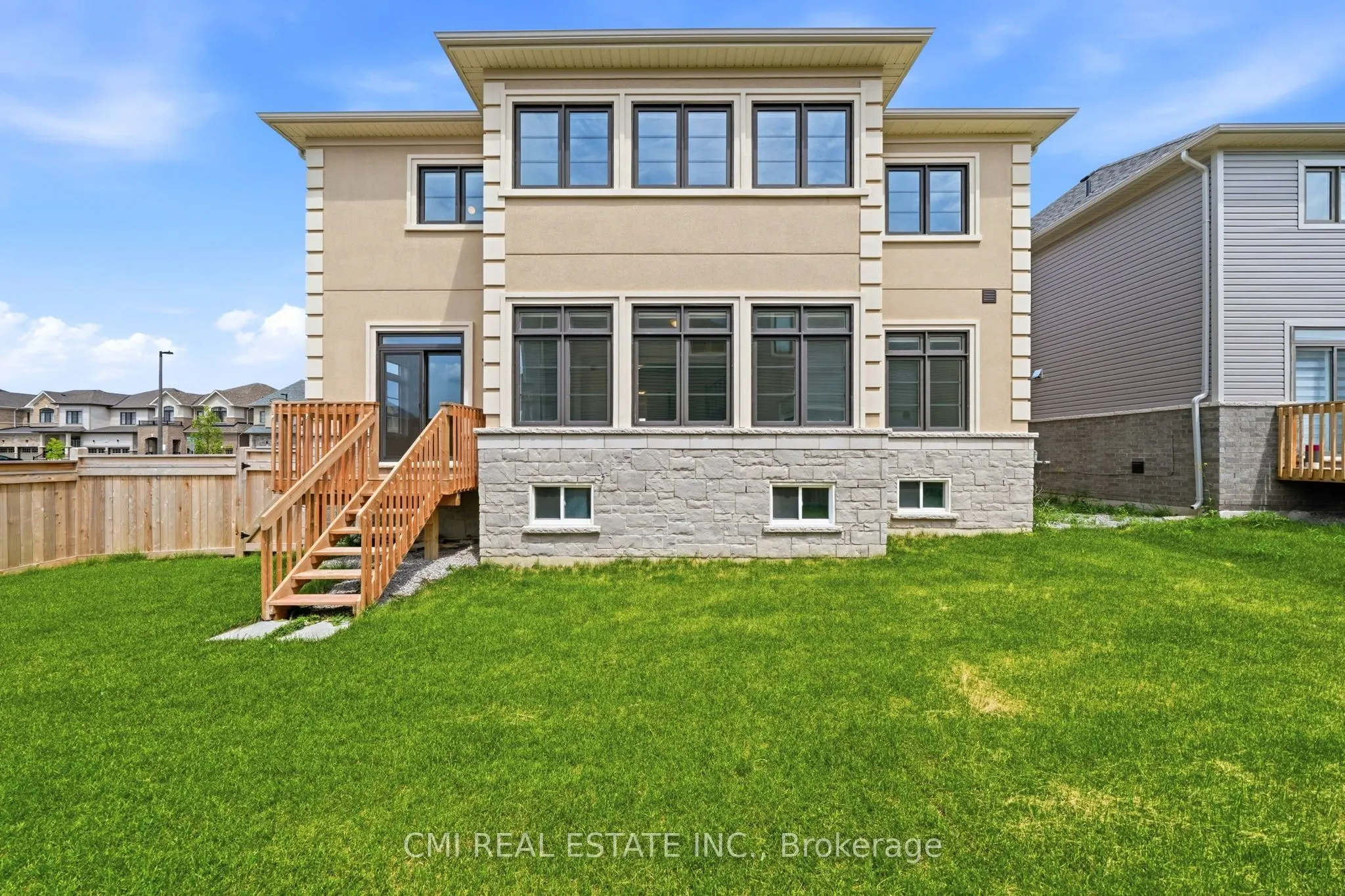 2 George Ellis Drive
