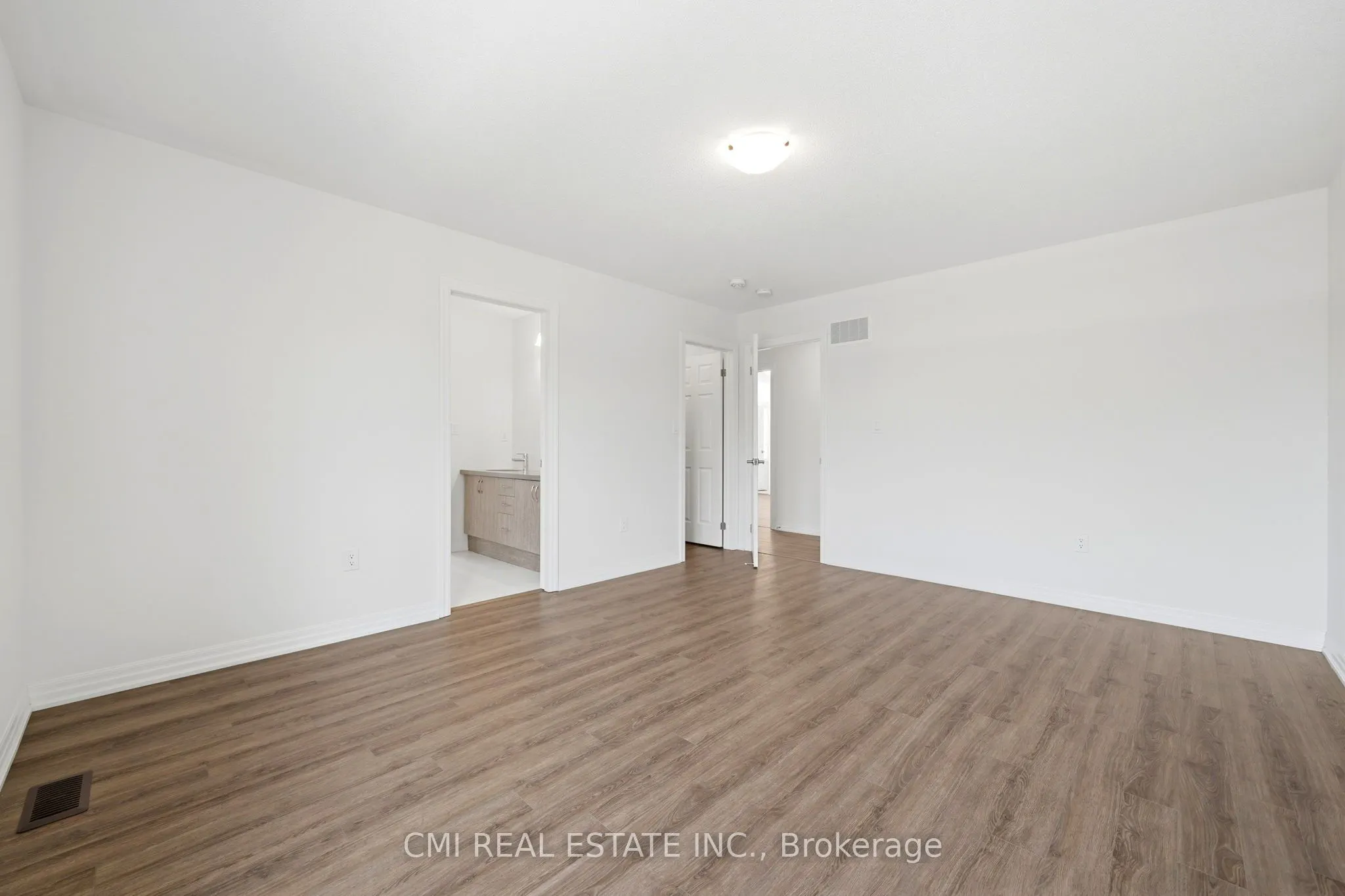 2 George Ellis Drive