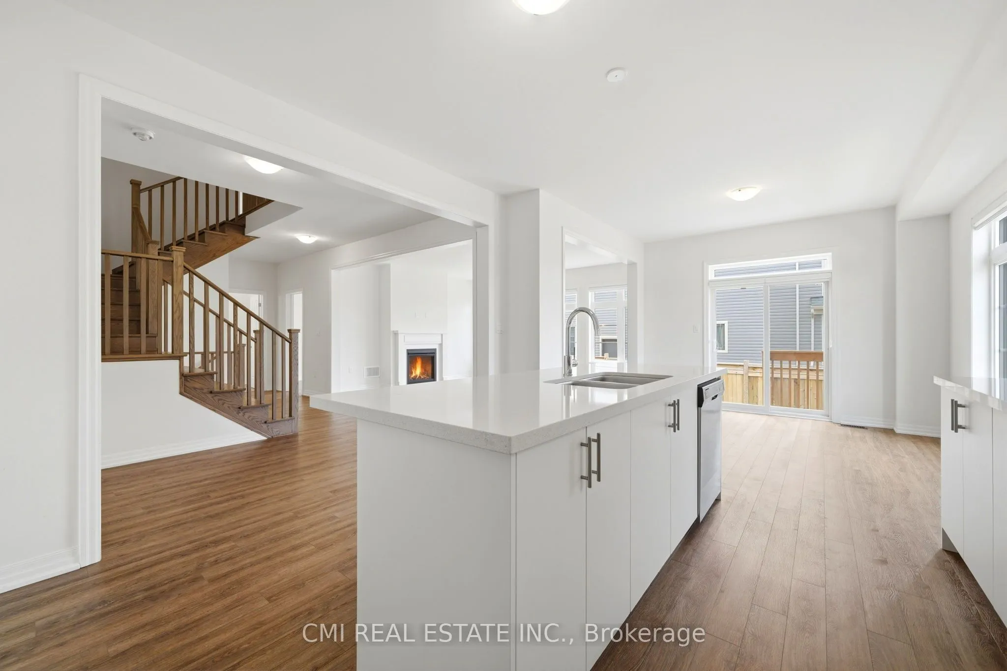 2 George Ellis Drive
