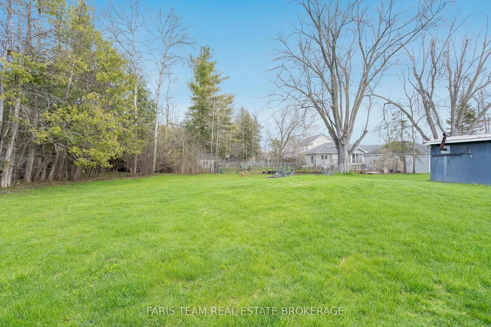 1417 Maple Way
