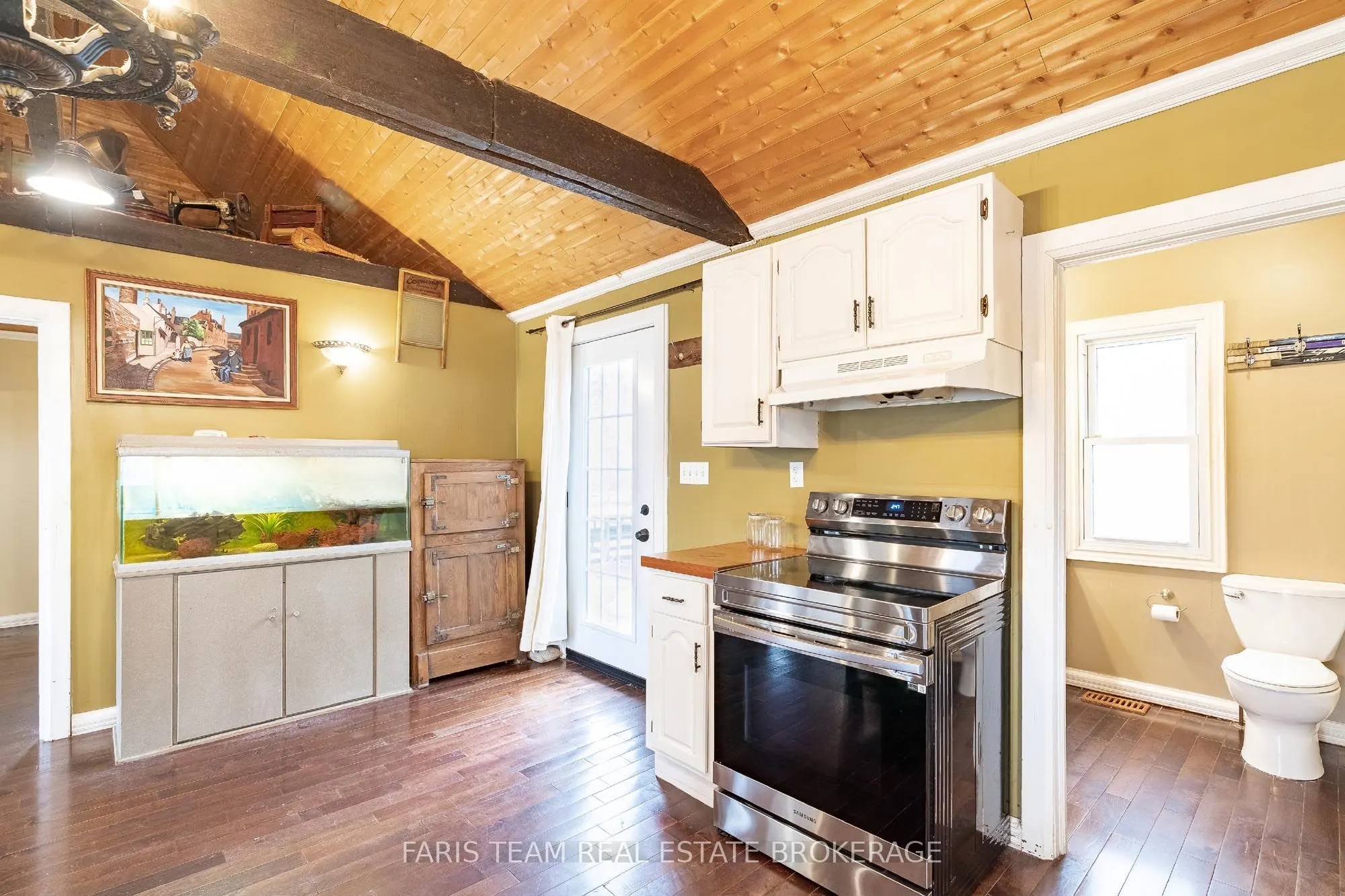 1417 Maple Way