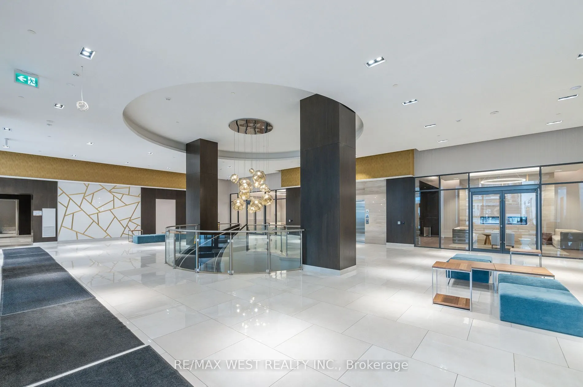 9000 Jane Street #1019