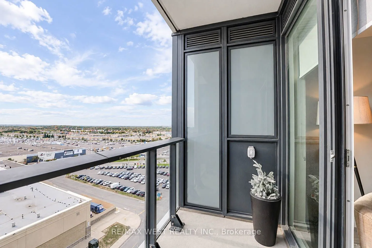 9000 Jane Street #1019