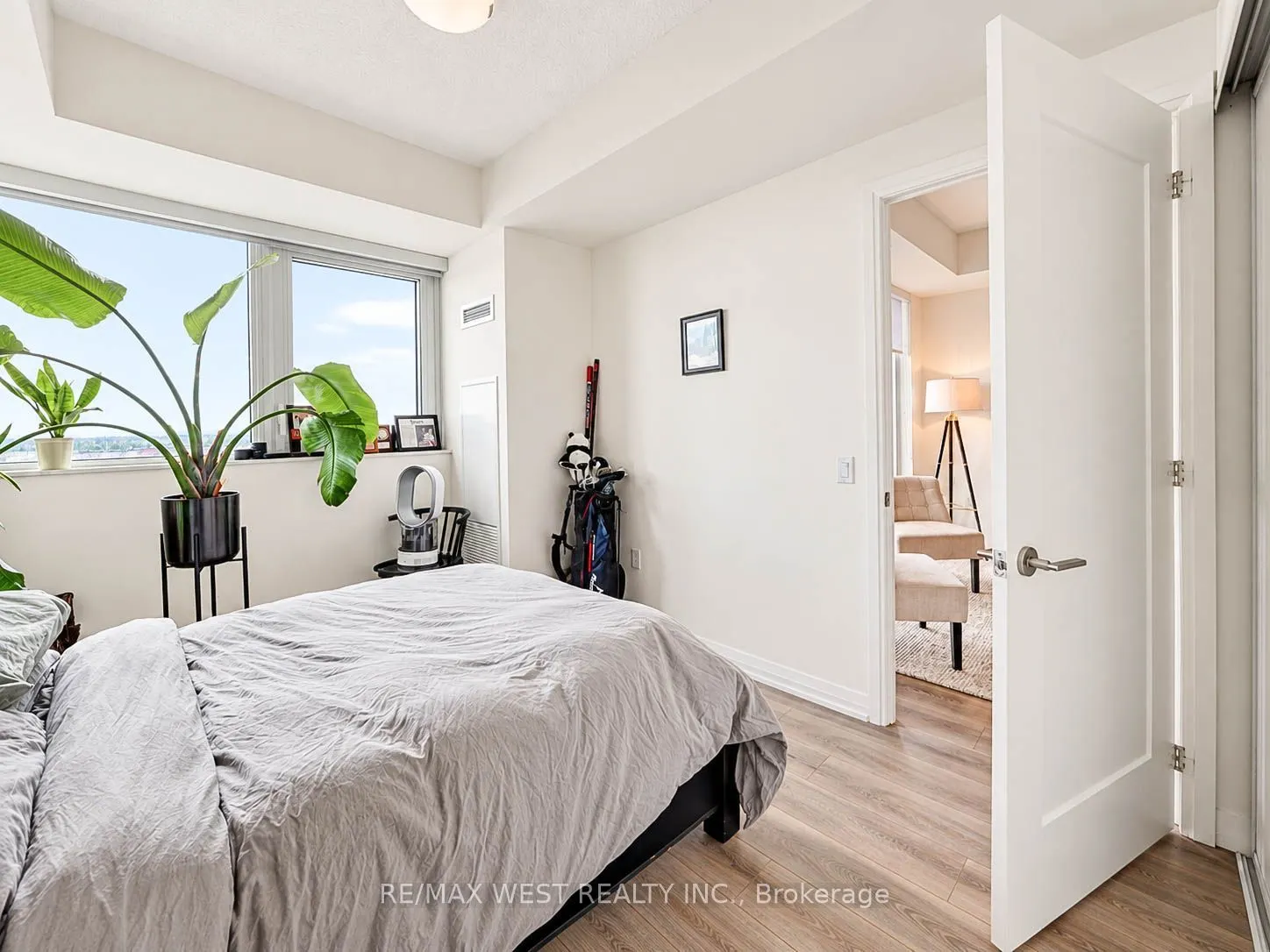 9000 Jane Street #1019