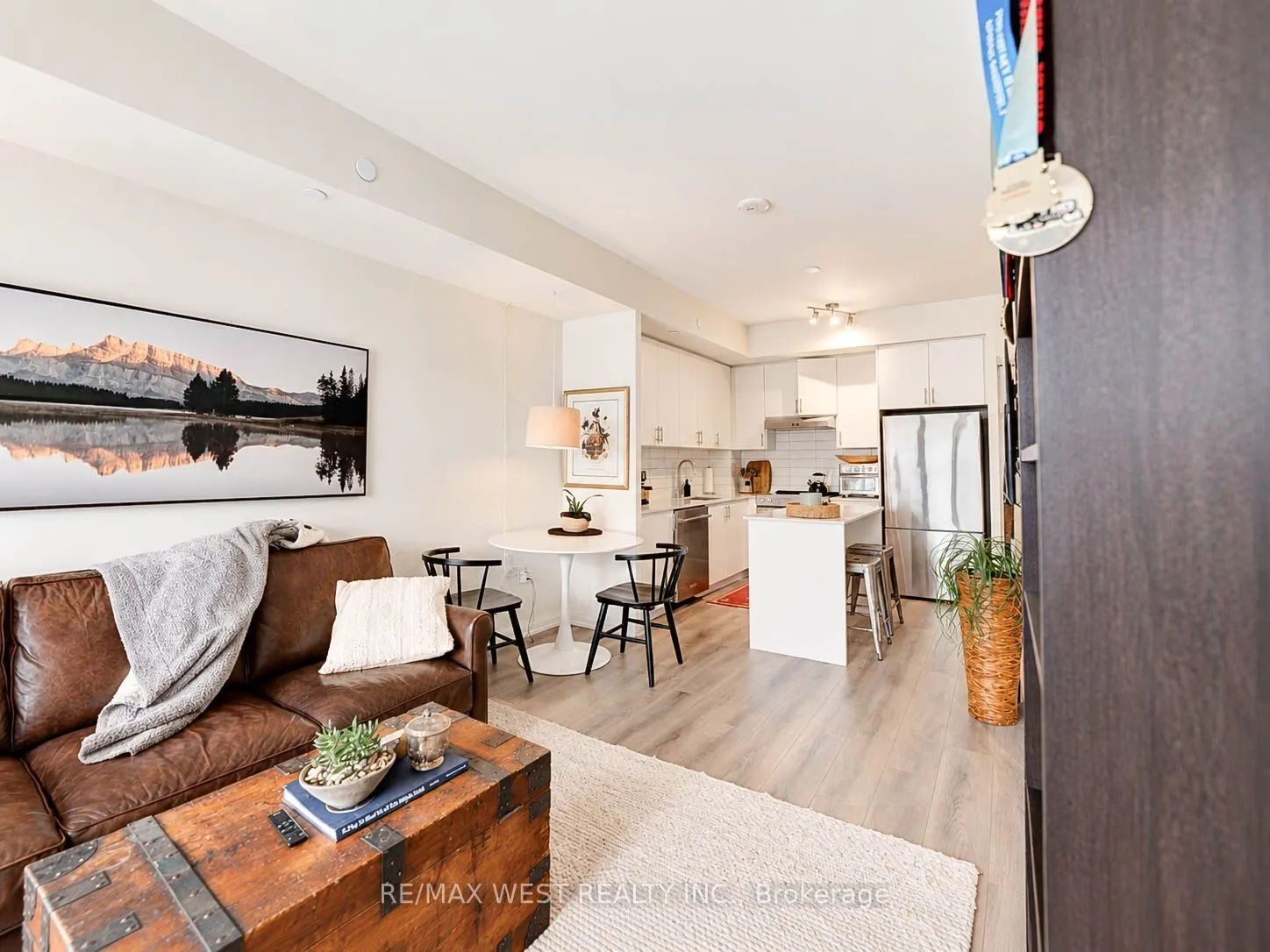 9000 Jane Street #1019