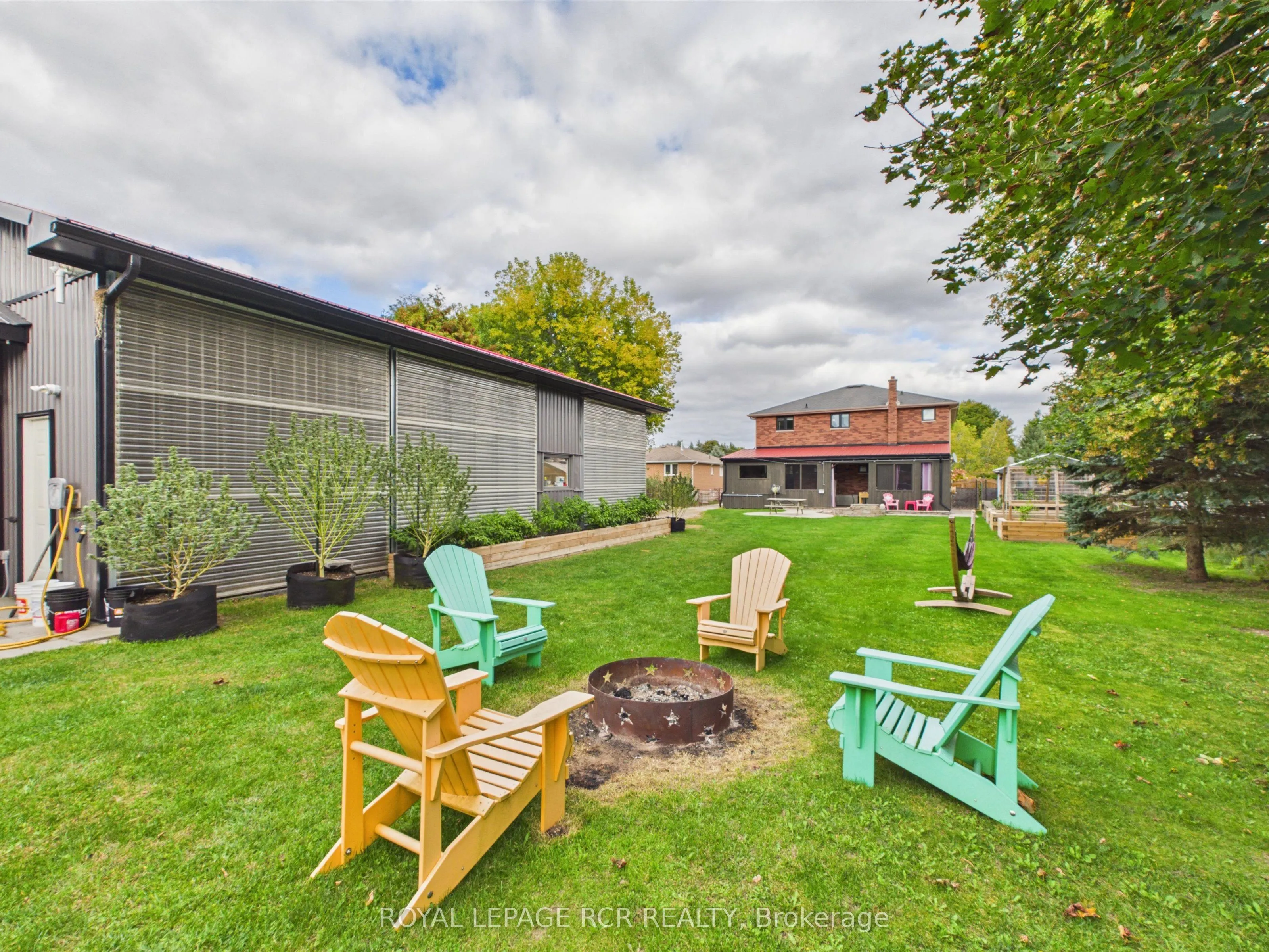 16 Loree Drive