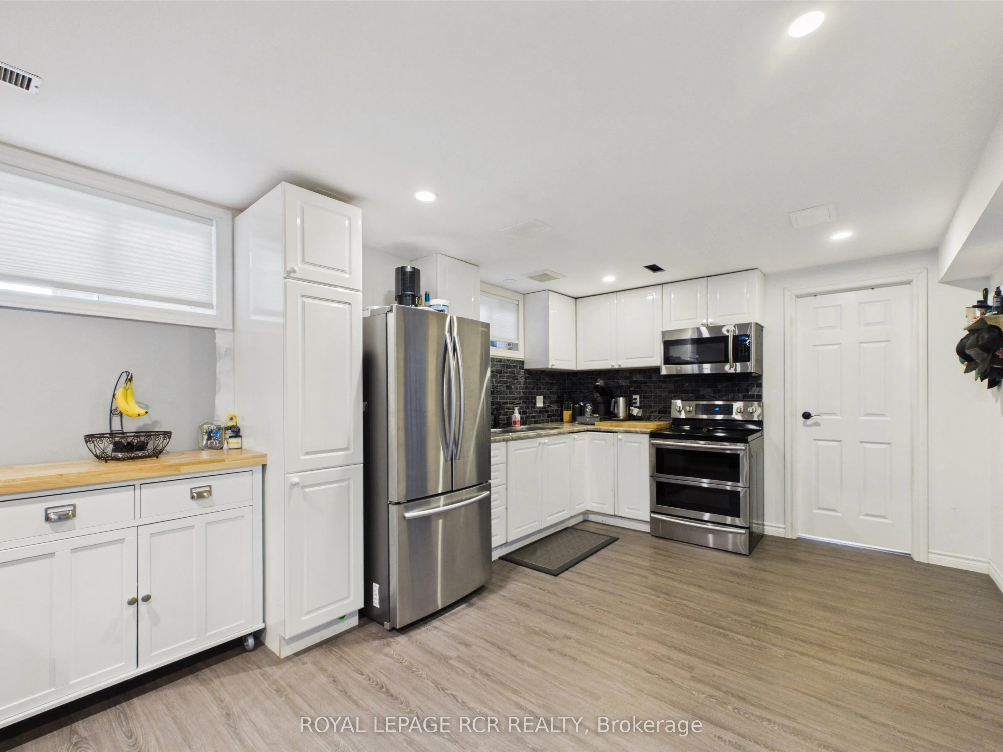 16 Loree Drive