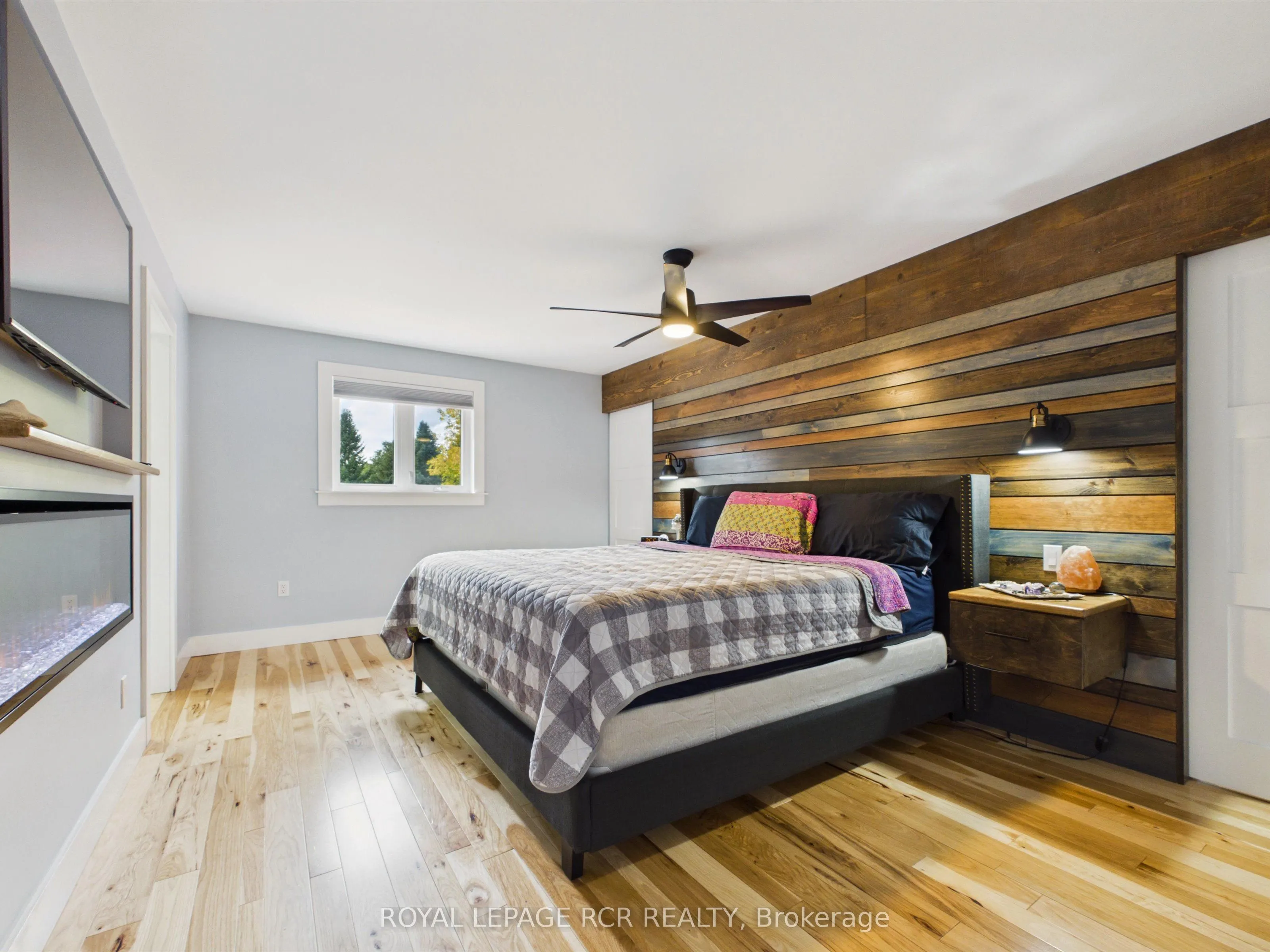 16 Loree Drive