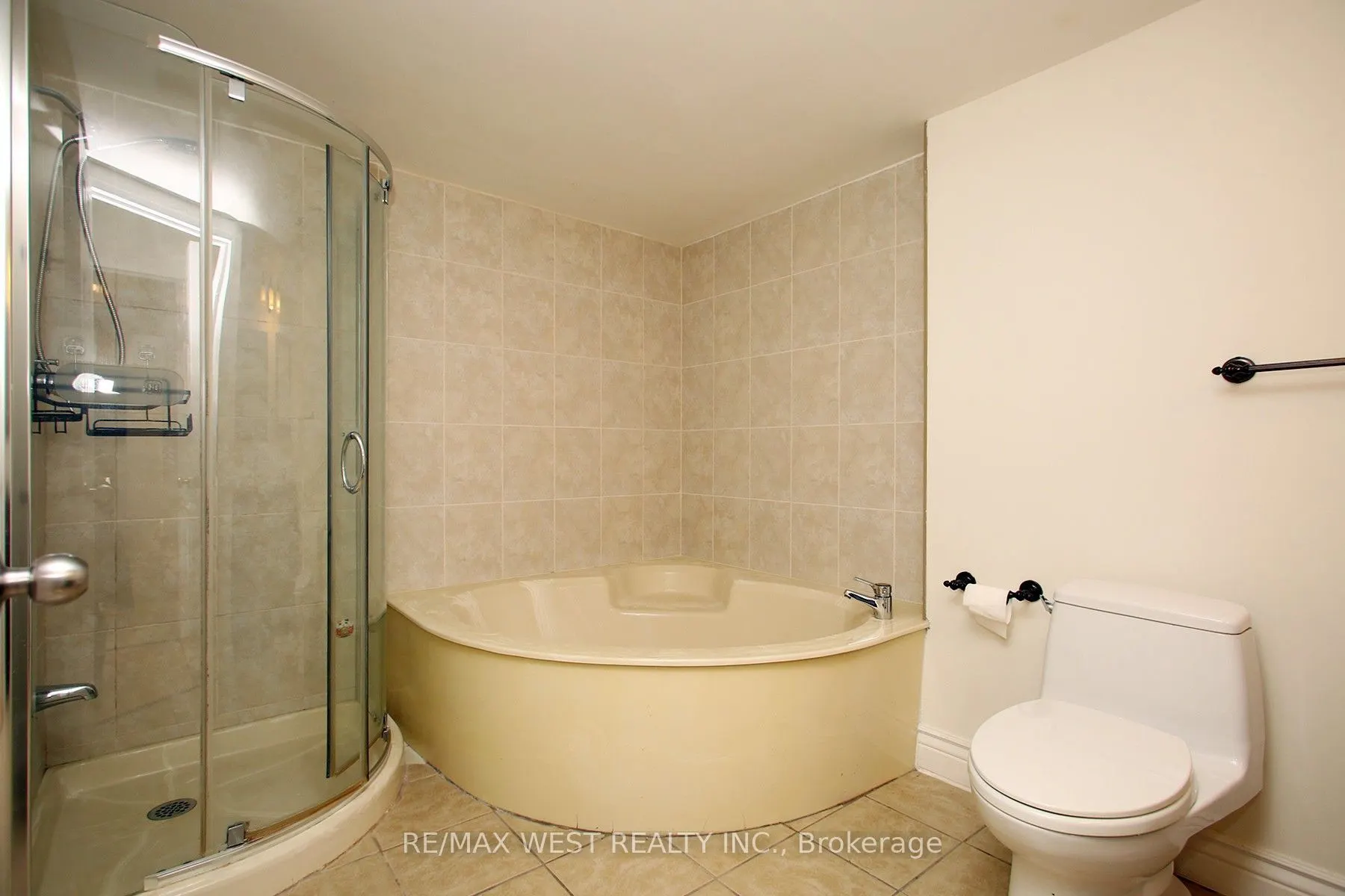 40 Harding Boulevard W #305