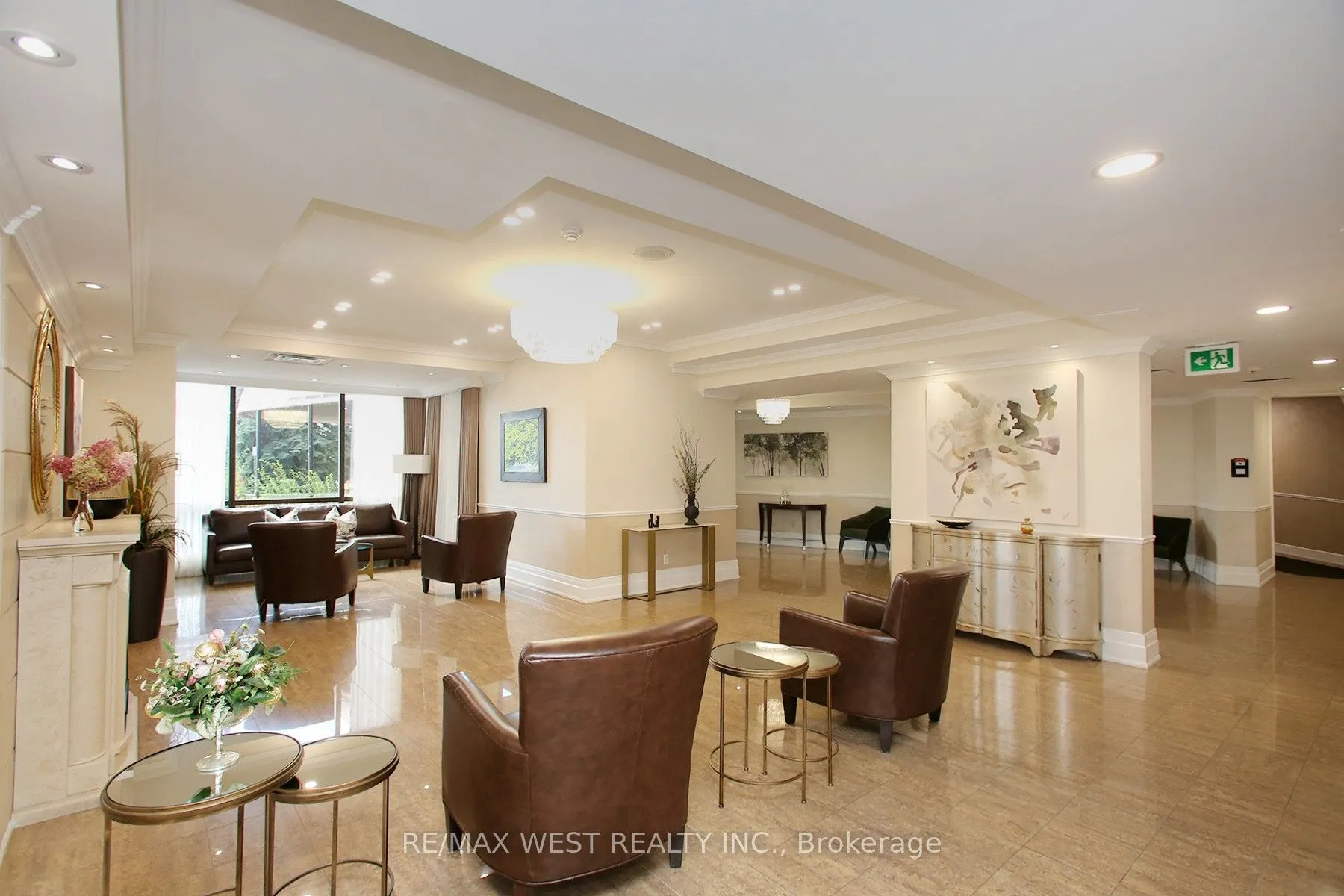 40 Harding Boulevard W #305