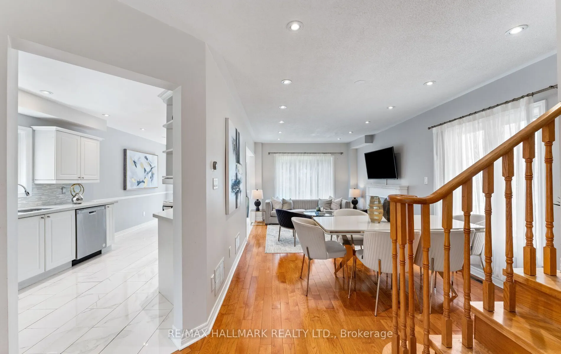 17 Rushingbrook Drive