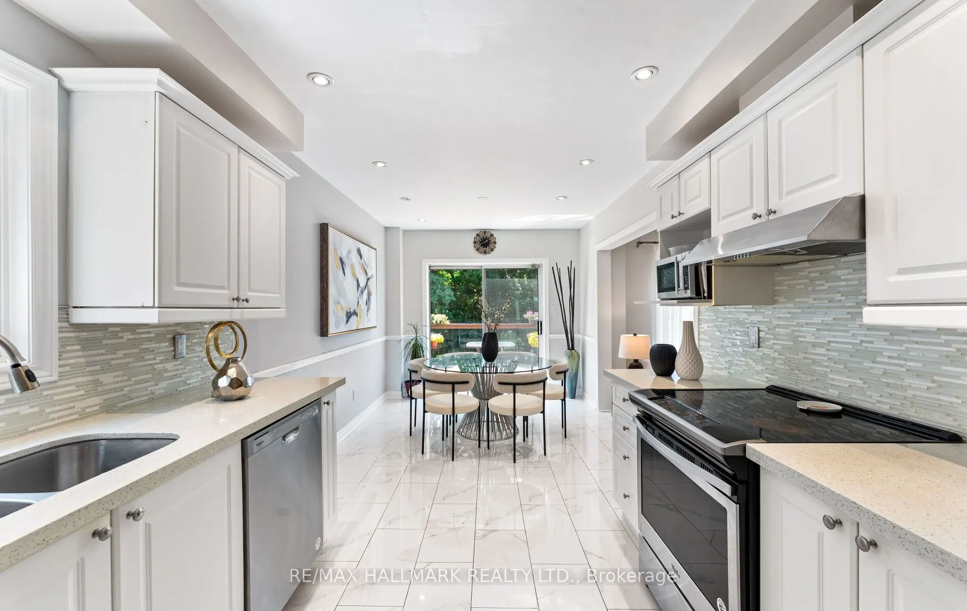 17 Rushingbrook Drive
