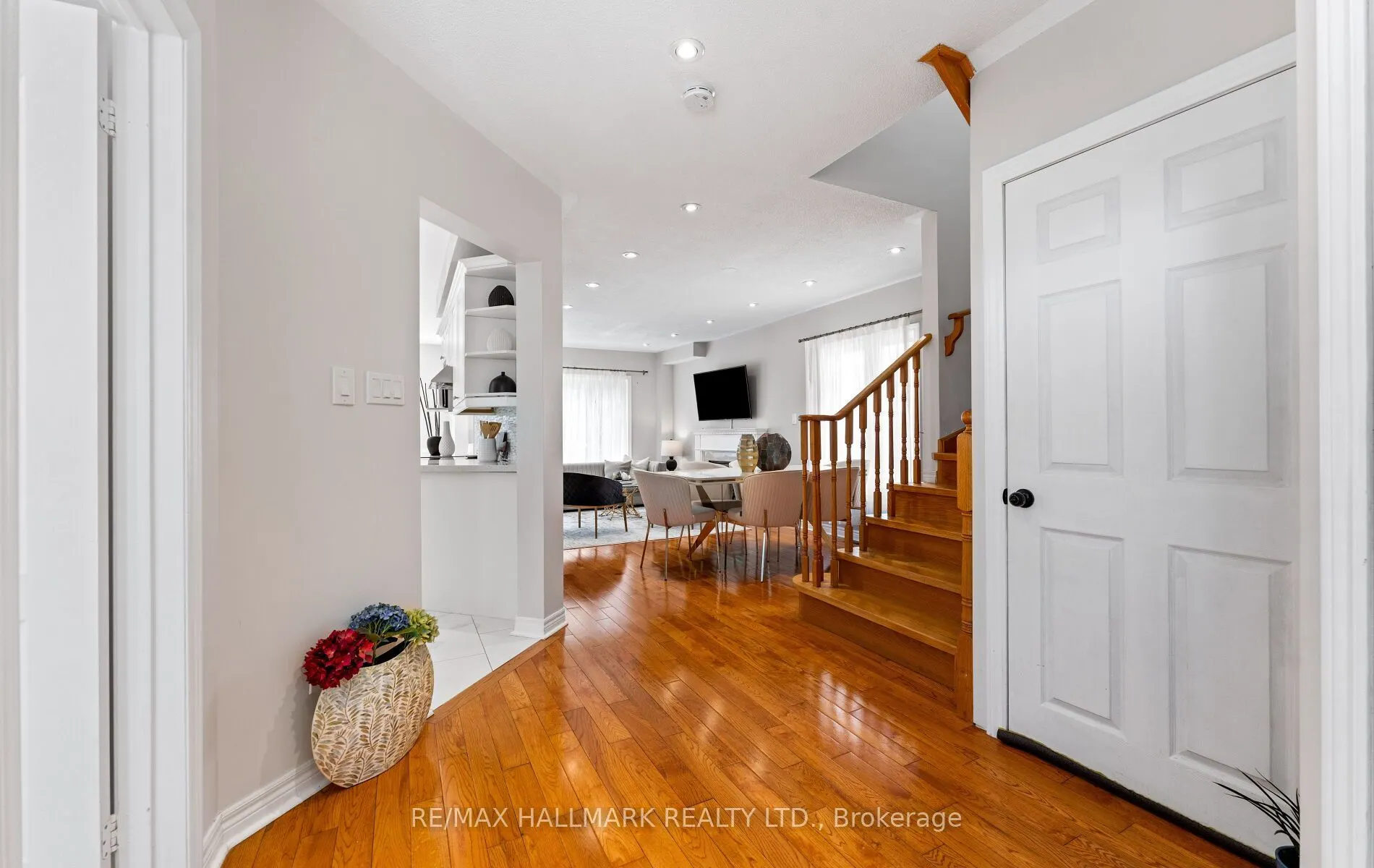 17 Rushingbrook Drive