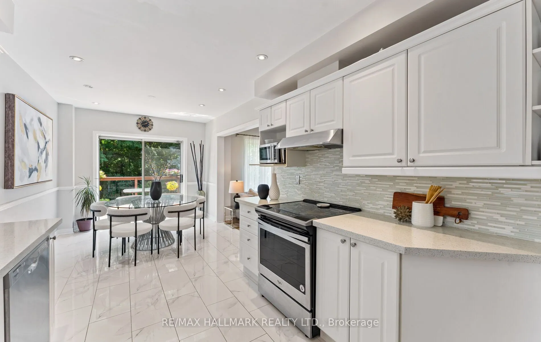 17 Rushingbrook Drive