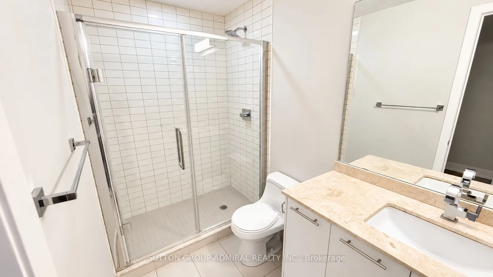 9471 Yonge Street #744