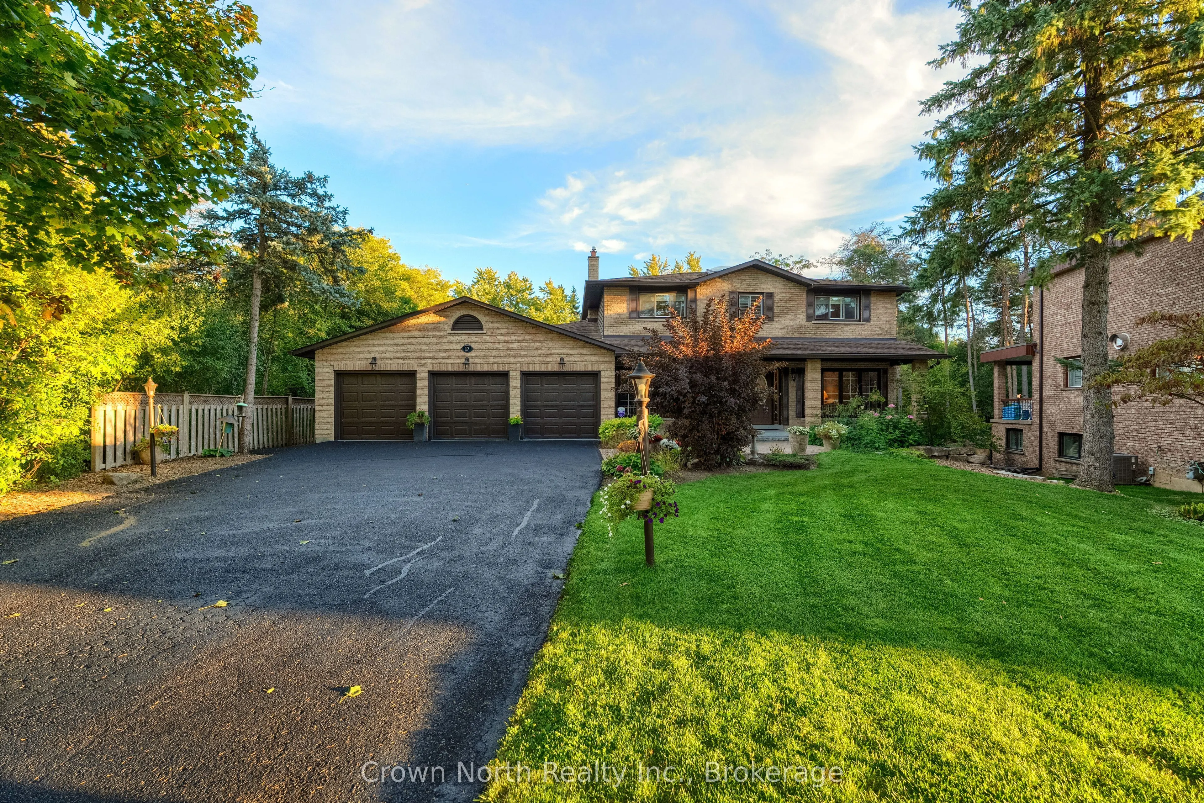 17 Black Willow Court