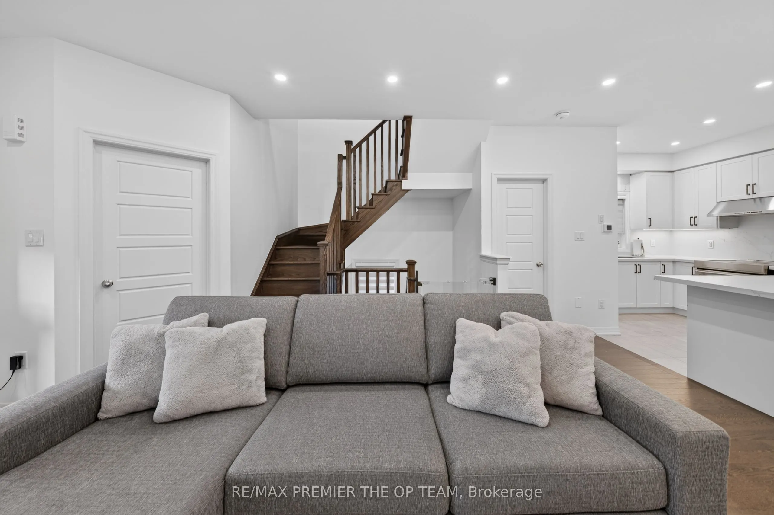 233 Vivant Street