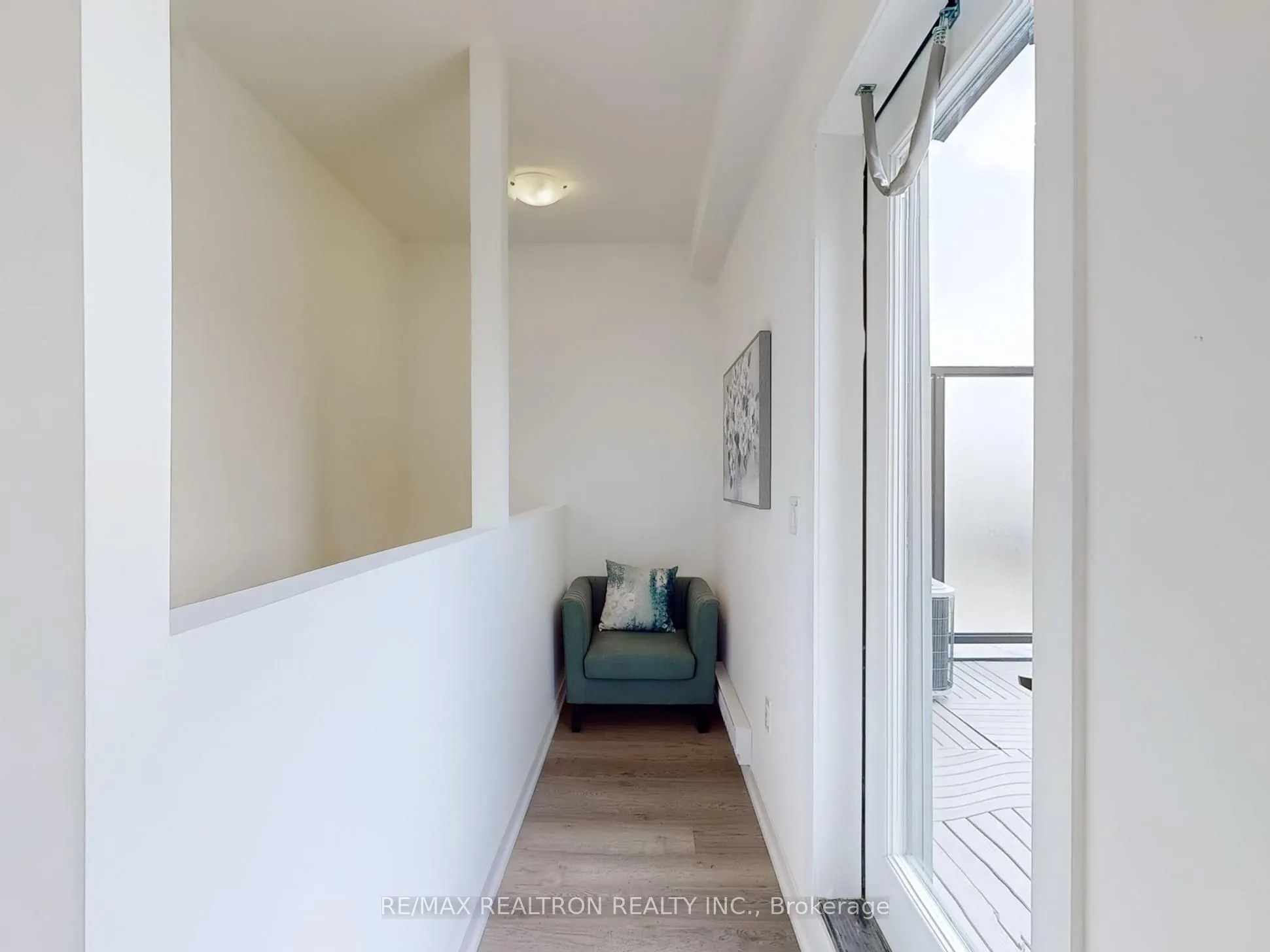5 Steckley House Lane #703