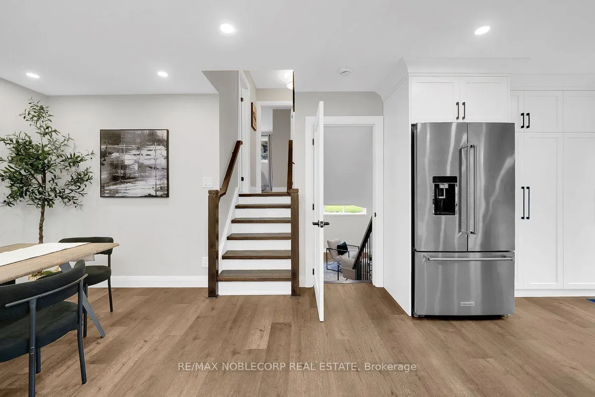 163 Main Street W