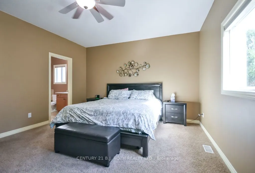 21 Armeda Clow Crescent