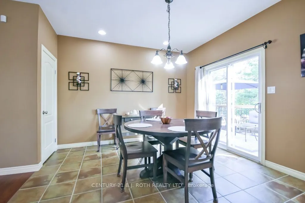 21 Armeda Clow Crescent