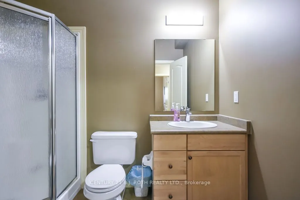 21 Armeda Clow Crescent