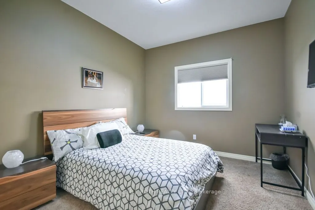 21 Armeda Clow Crescent