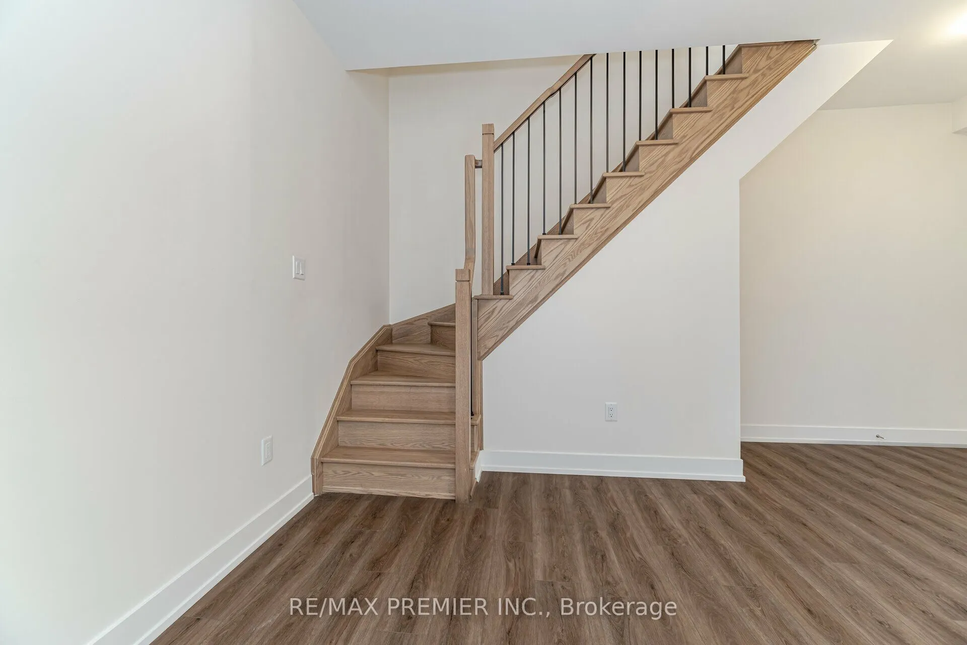 12860 Yonge Street #2 (279)